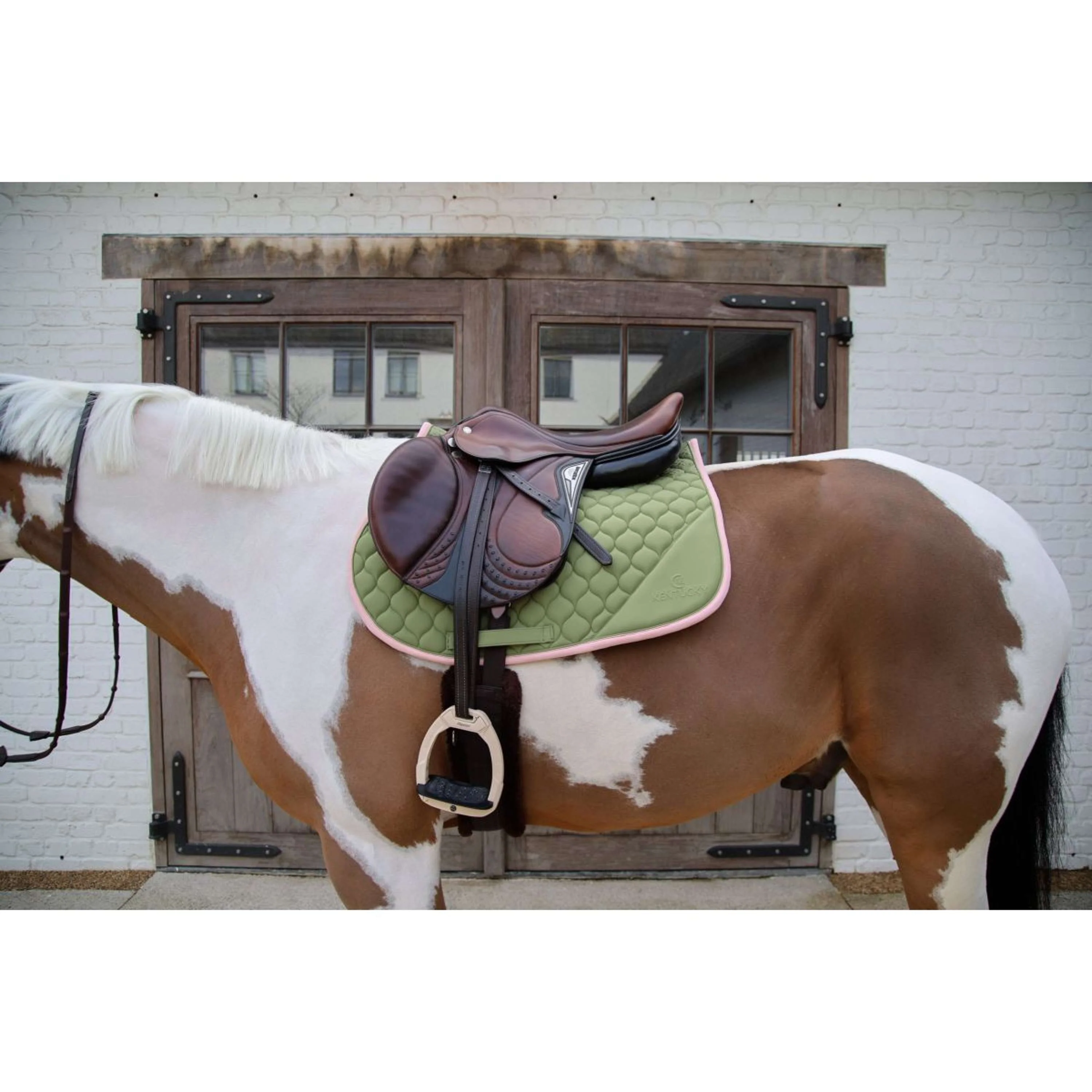 Kentucky Horsewear Tapis de Selle Softshell Onion Quilt de Saut Kaki/Vieux Rose - Image 8