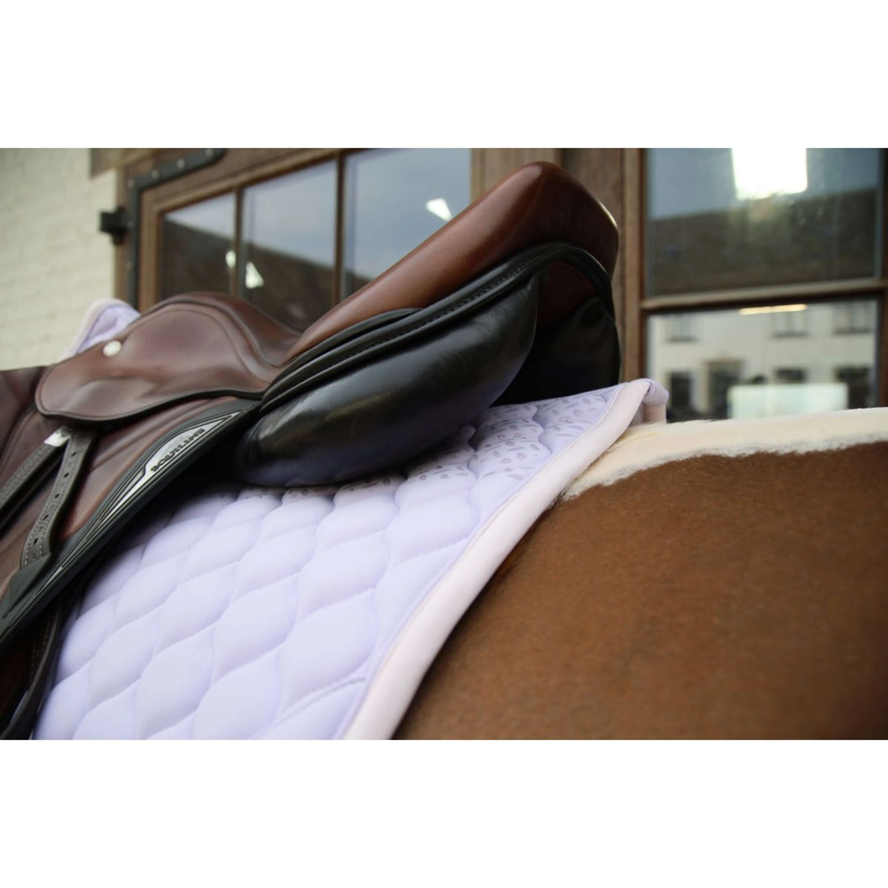 Kentucky Horsewear Tapis de Selle Softshell Onion Quilt de Saut Violet clair/Rose clair - Image 5