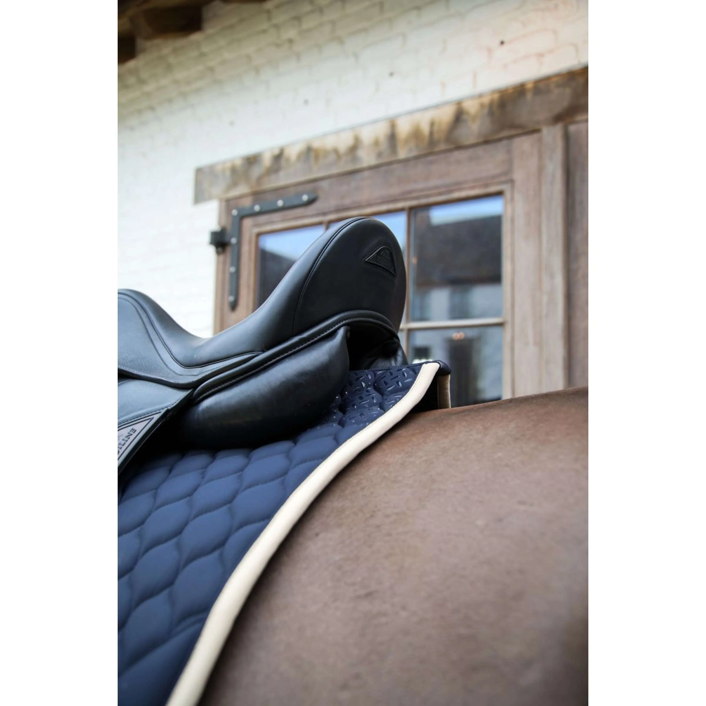 Kentucky Horsewear Tapis de Selle Softshell Onion Quilt Dressage Marin/Beige - Image 5