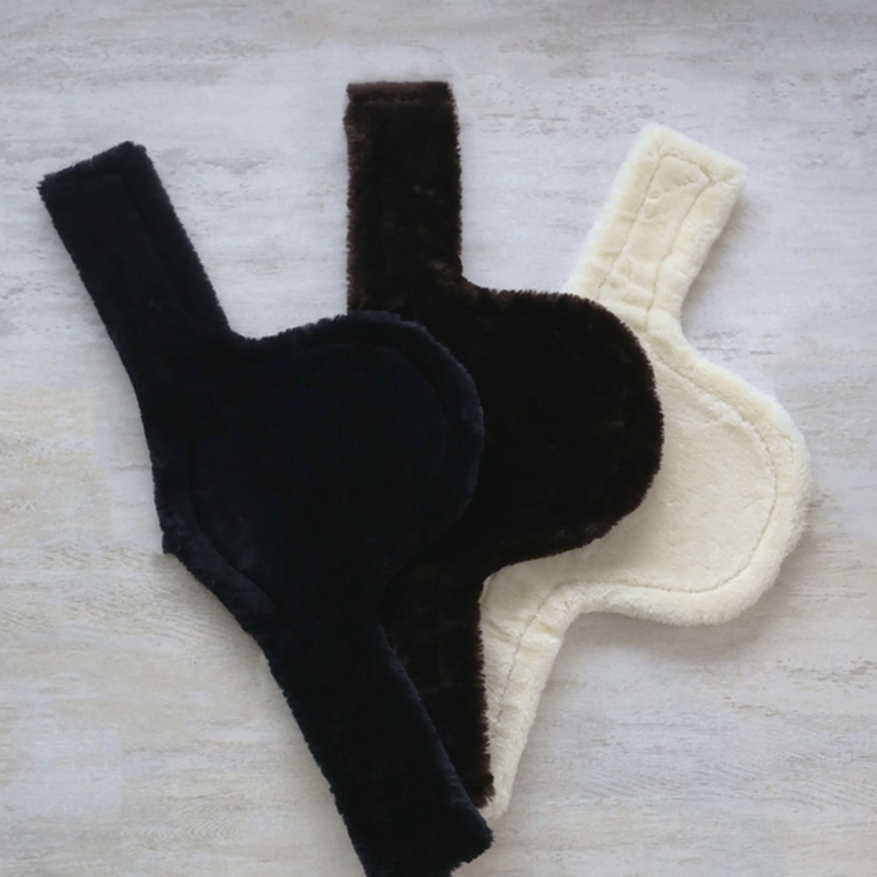 Kentucky Housse de Sangle Sheepskin Stud Noir - Image 5