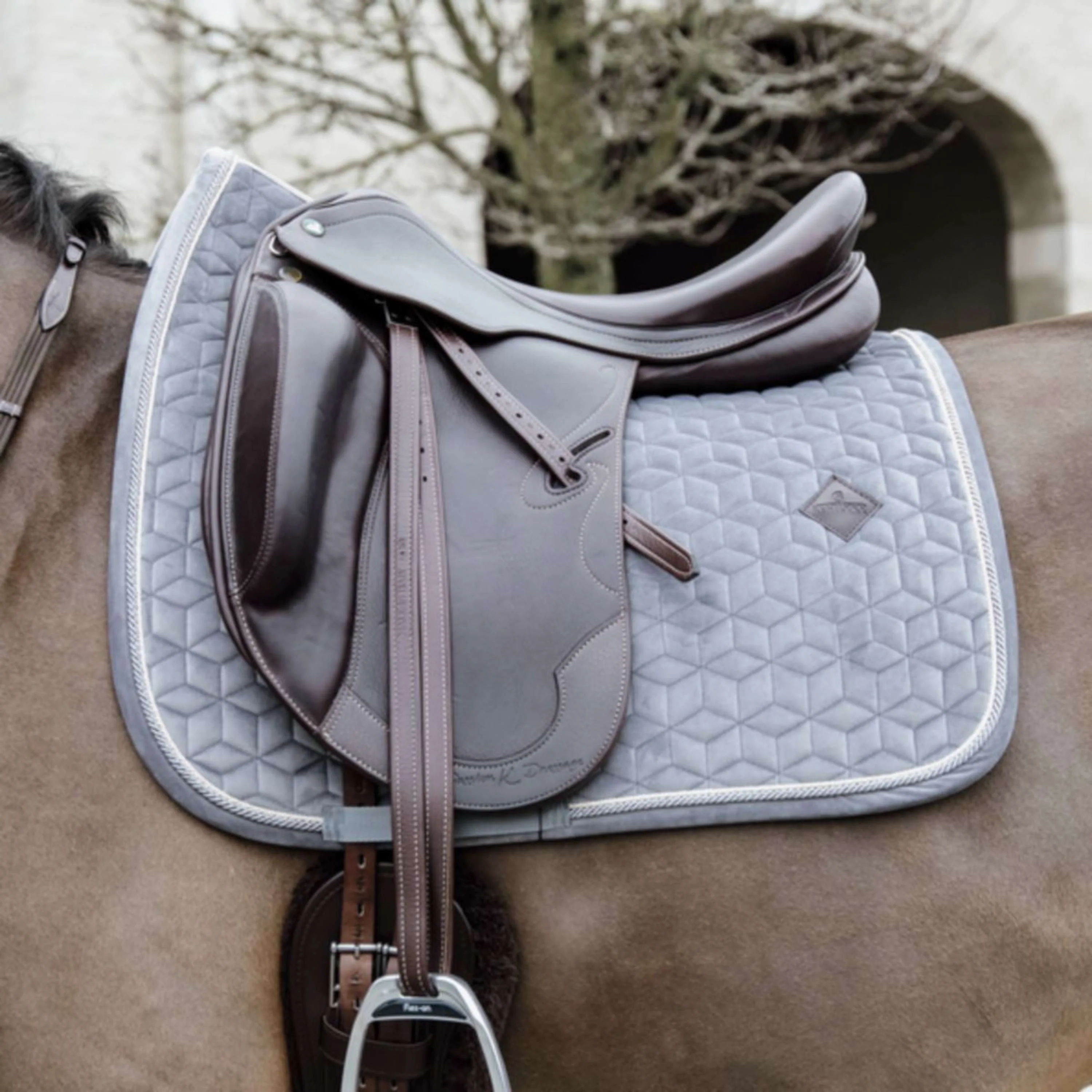 Kentucky Tapis de Selle Basic Velvet Dressage Gris - Image 2