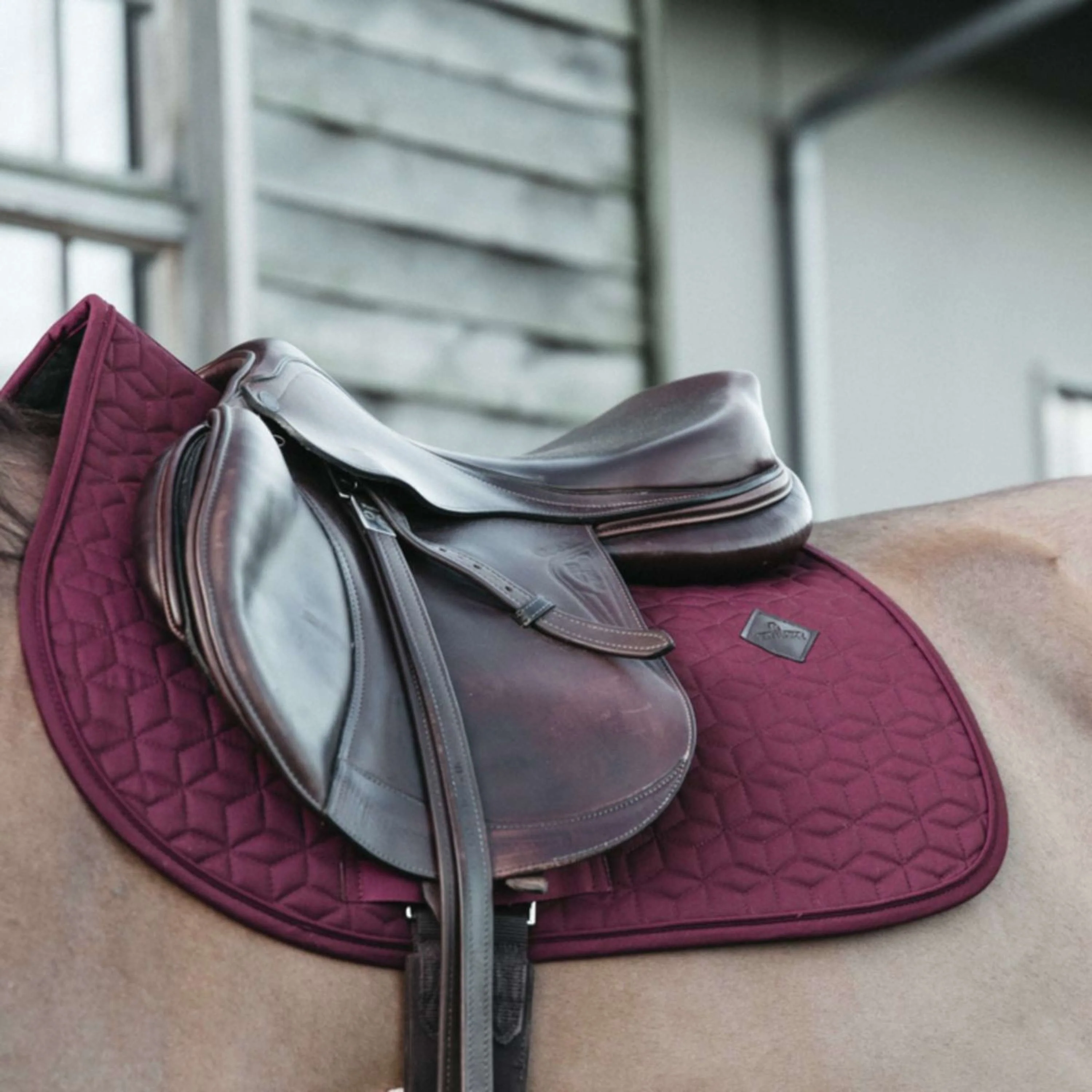 Kentucky Tapis de Selle Classic de Saut Bordeaux - Image 2