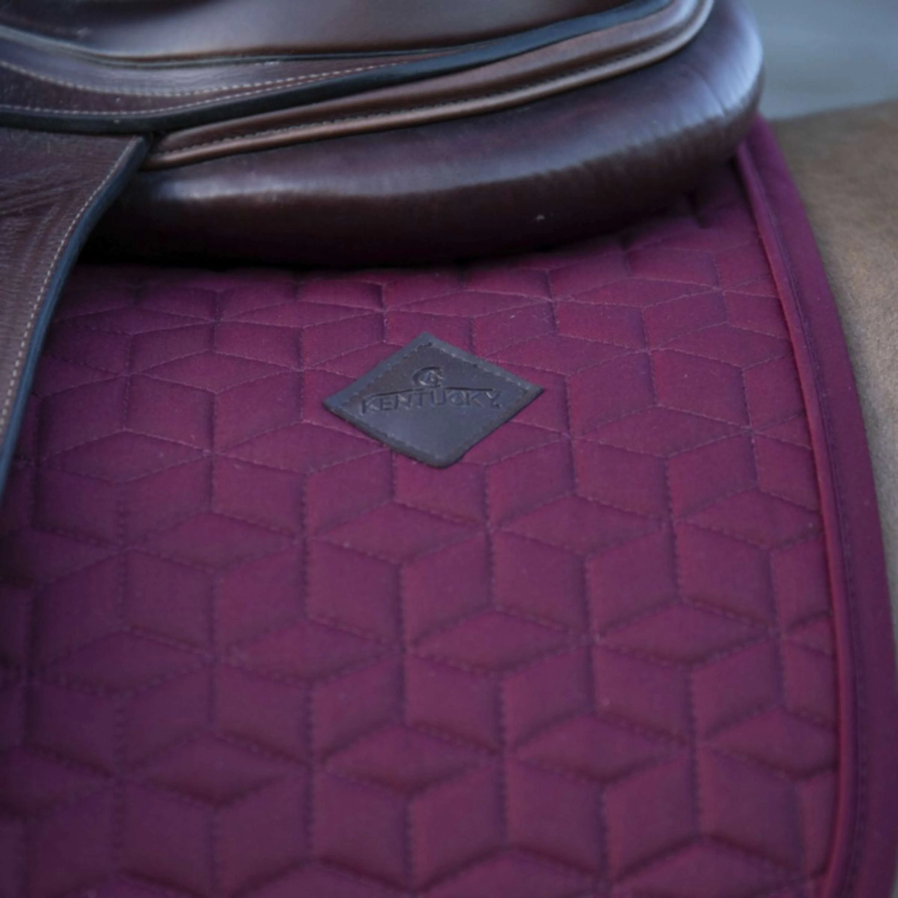 Kentucky Tapis de Selle Classic de Saut Bordeaux - Image 3