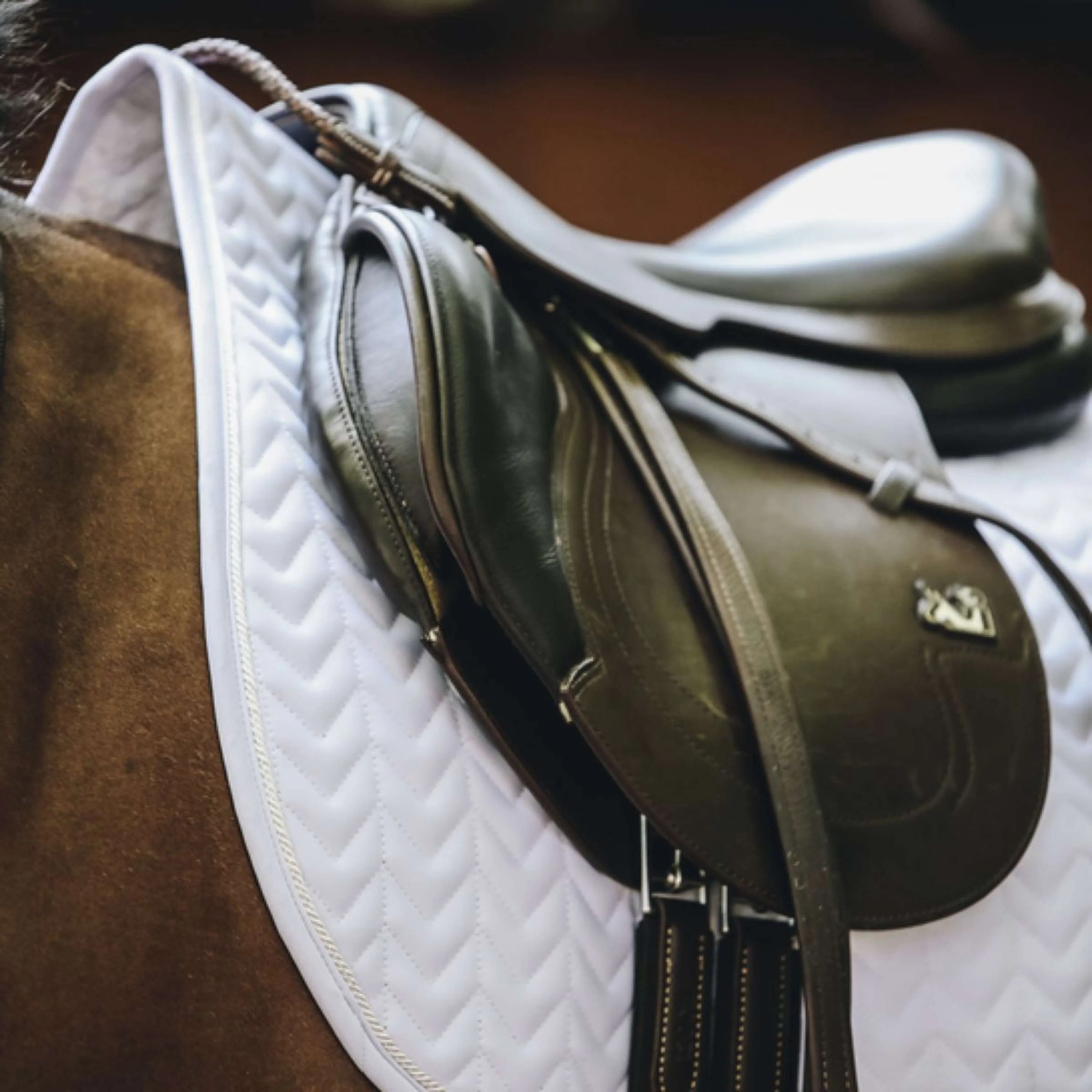 Kentucky Tapis de Selle De Saut Fishbone Blanc - Image 3