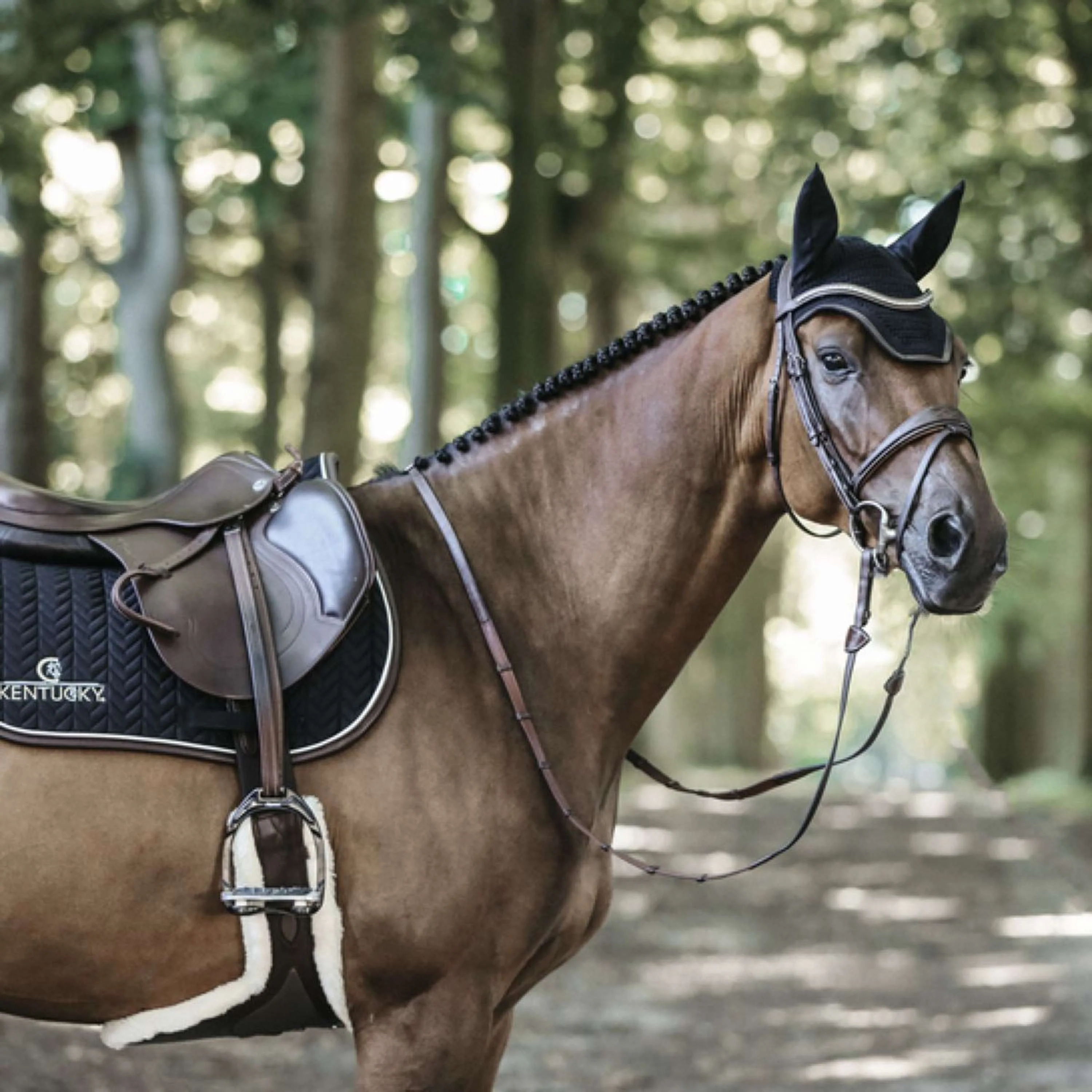 Kentucky Tapis de Selle De Saut Fishbone Leather Noir - Image 4