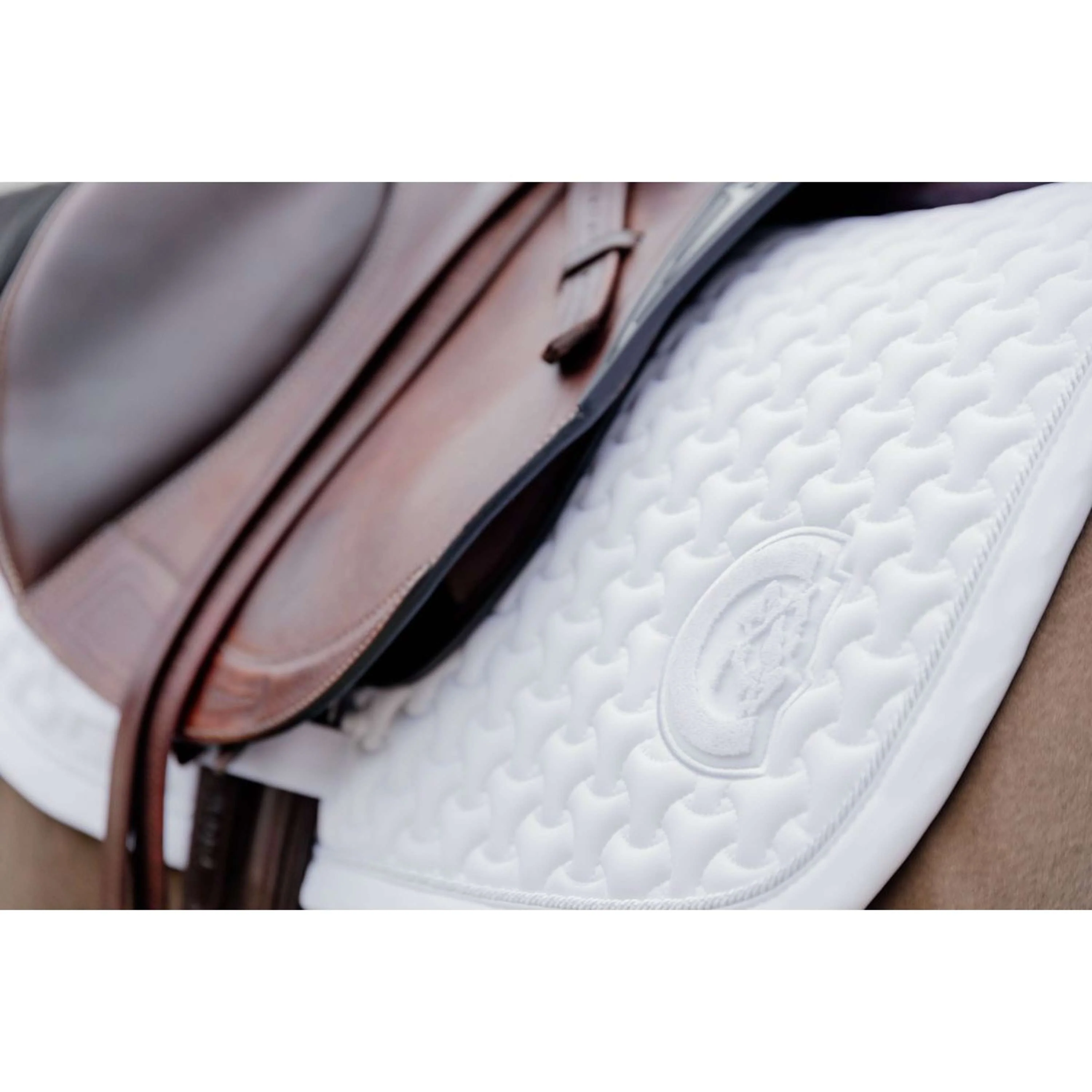 Kentucky Tapis de Selle Plaited 3D Logo de Saut Blanc - Image 6