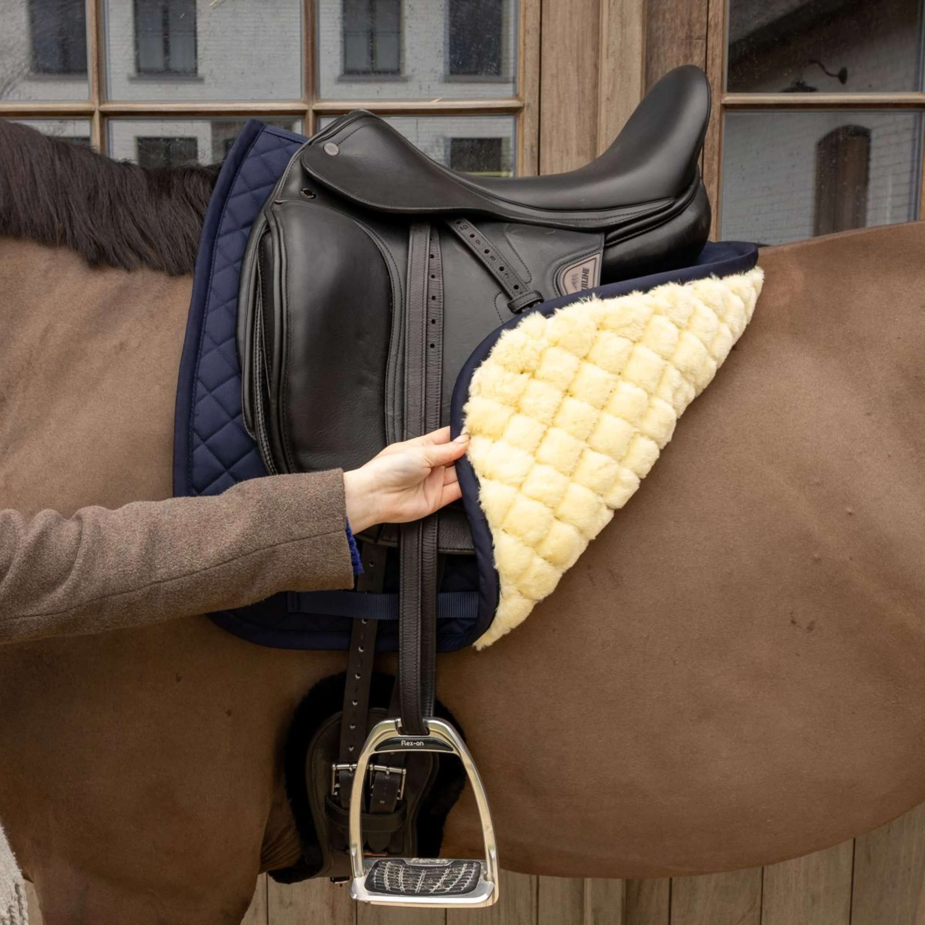 Kentucky Tapis de Selle Skin Friendly Diamond Dressage Marin - Image 8