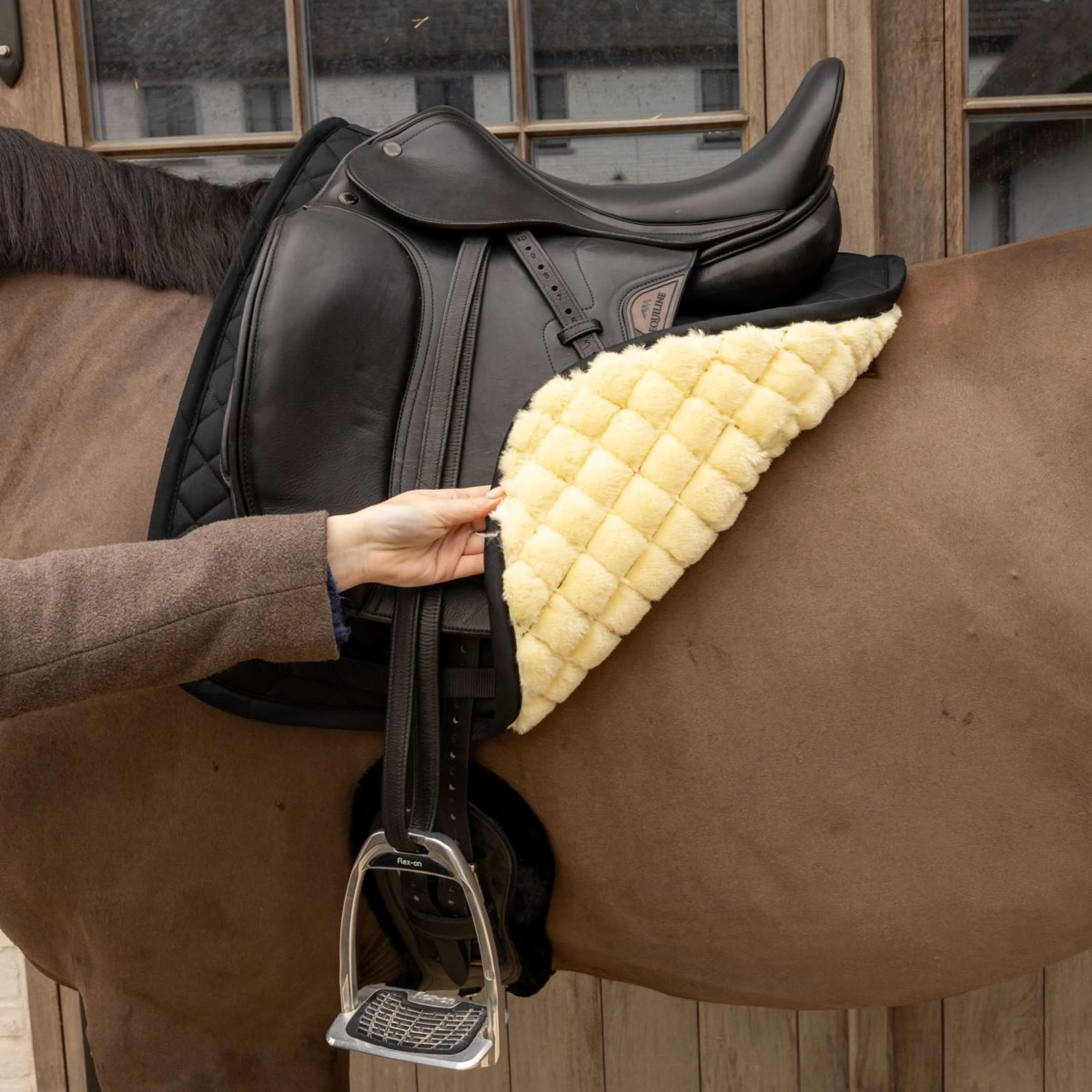 Kentucky Tapis de Selle Skin Friendly Diamond Dressage Noir - Image 5