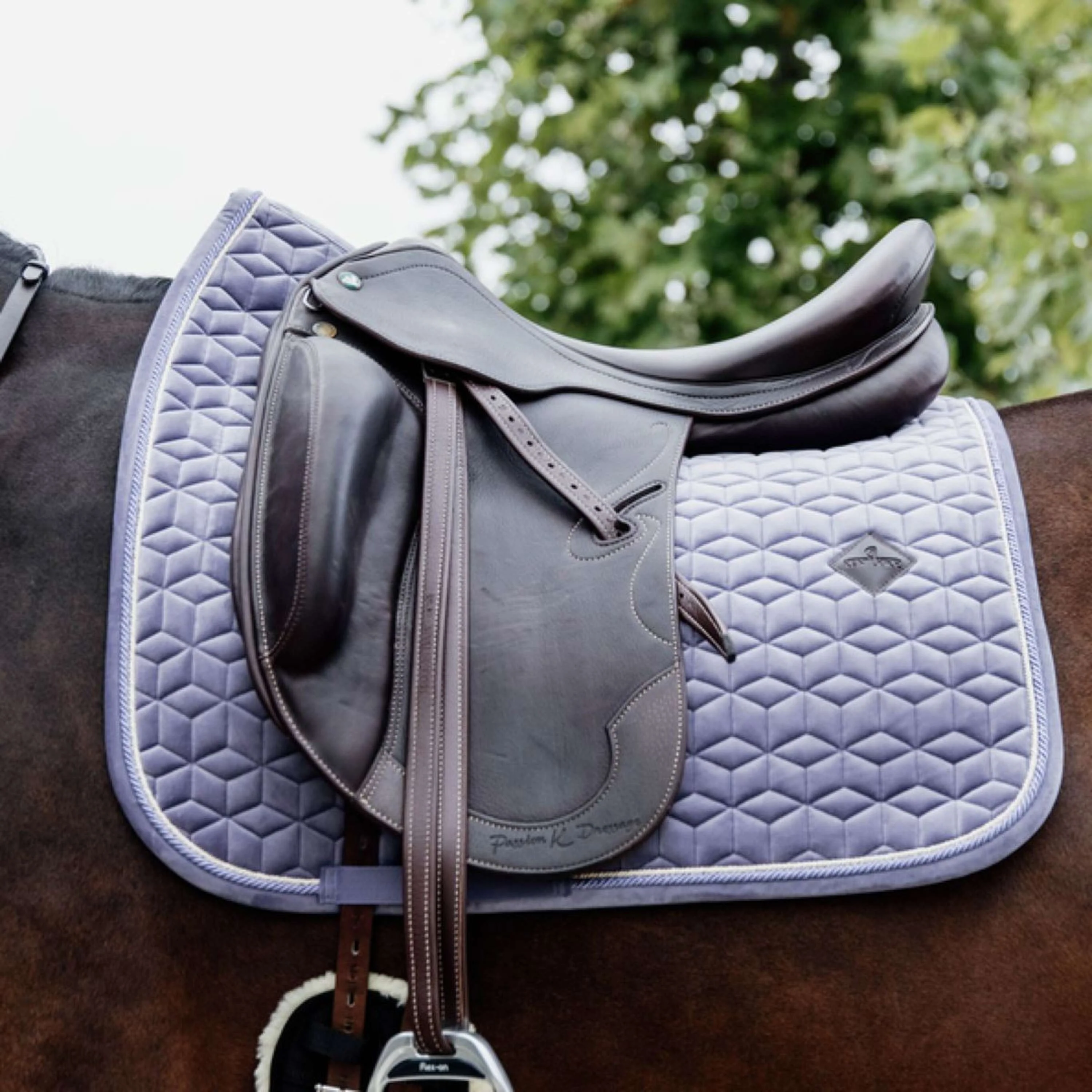 Kentucky Tapis de Selle Velvet Dressage Violet - Image 2