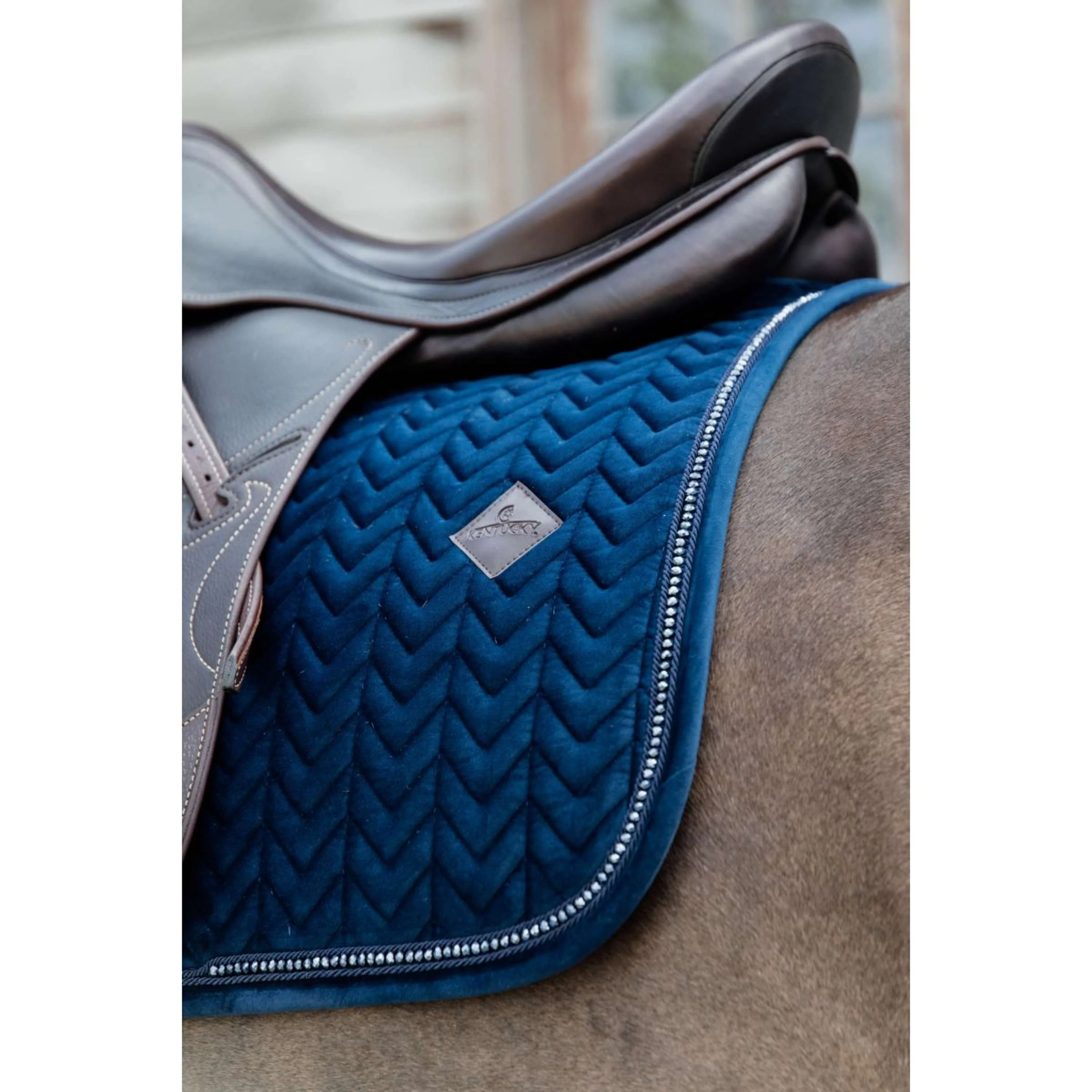 Kentucky Tapis de Selle velours Pearls Dressage Marin - Image 7