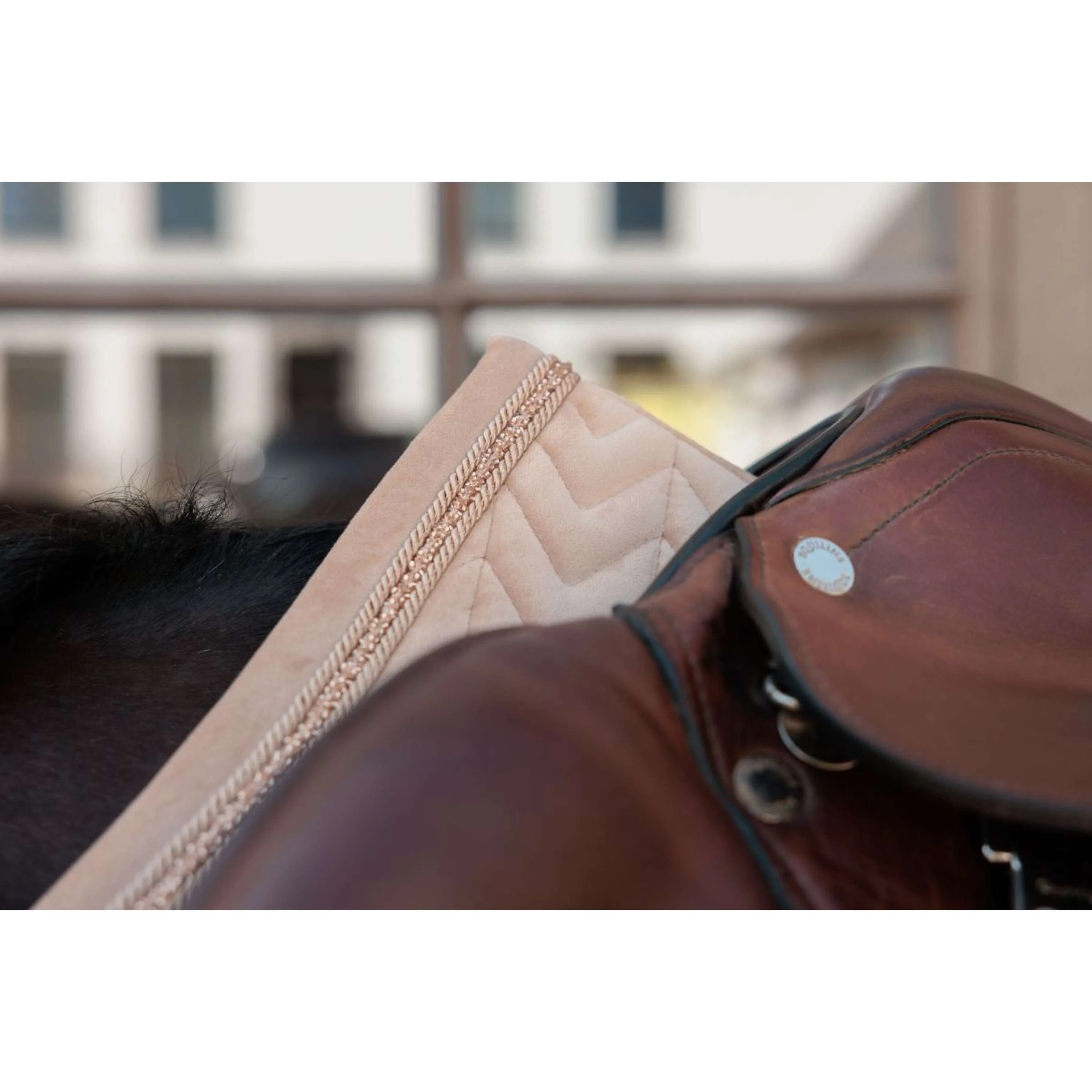 Kentucky Tapis de Selle Velvet Mini Pearls de Saut Beige - Image 5
