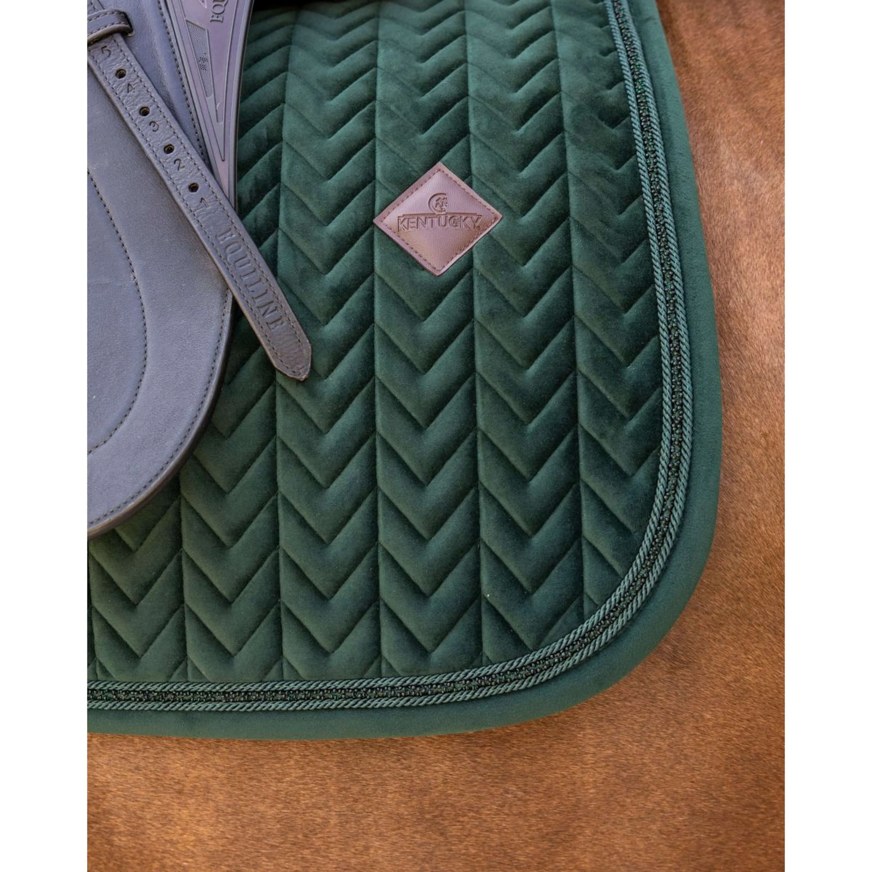 Kentucky Tapis de Selle Velvet Mini Pearls Dressage Pine Green - Image 5