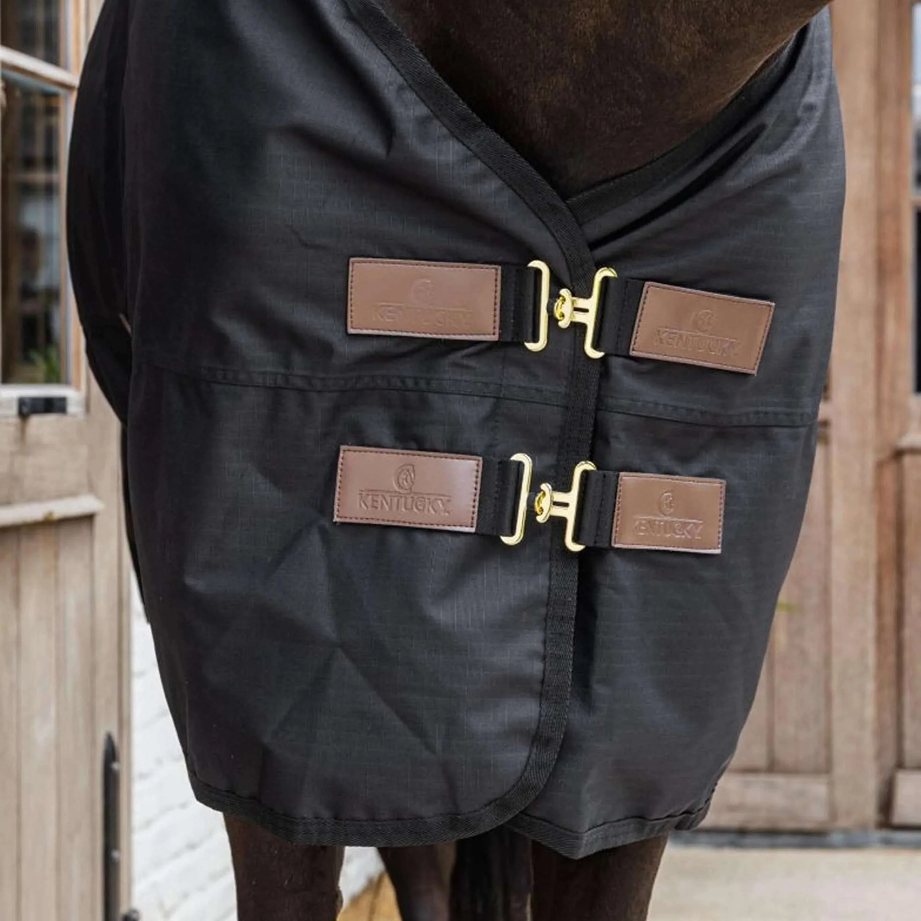 Kentucky Turnout Rug All Weather Waterproof Classic 300g Noir - Image 3