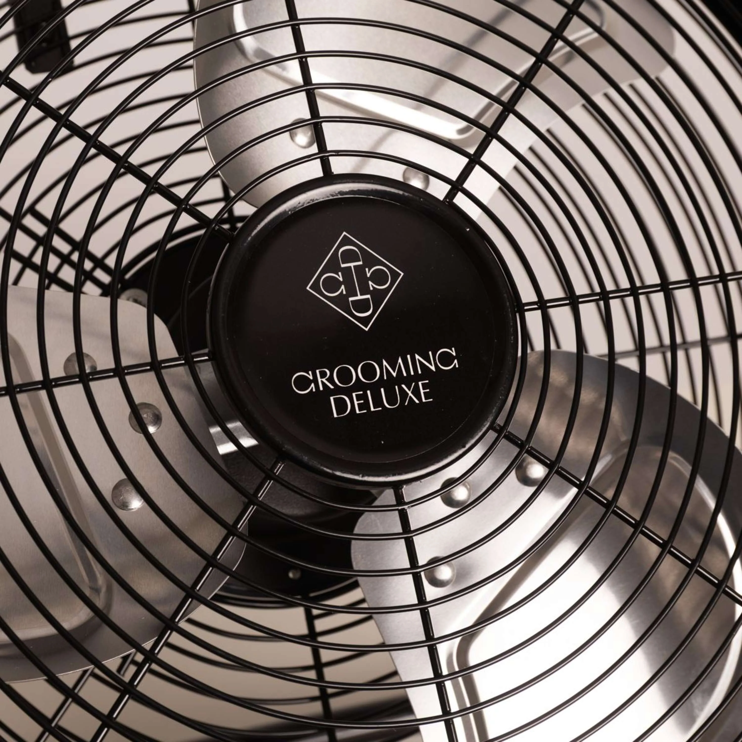 Kentucky Ventilateur sans fil avec Batterie et Chargeur Noir - Image 5