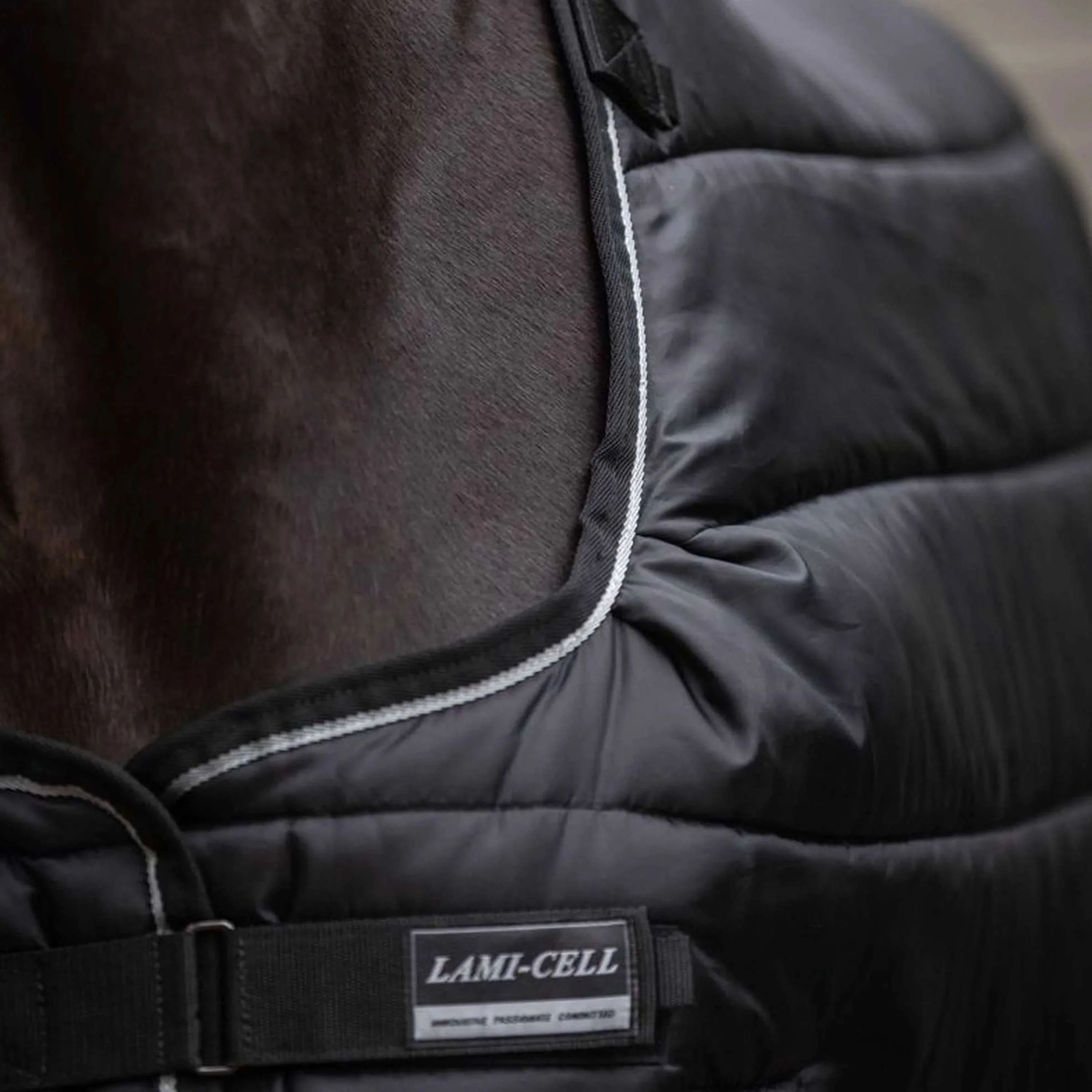 Lami-Cell Sous-Couverture 200g Noir - Image 4