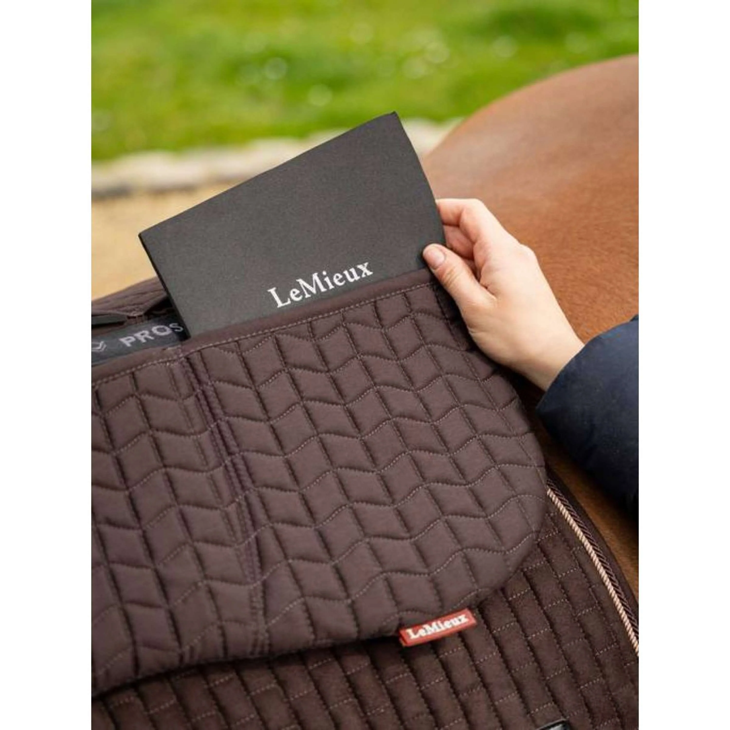 LeMieux Amortisseur Prosorb 3 pocket Quilted Marron - Image 5