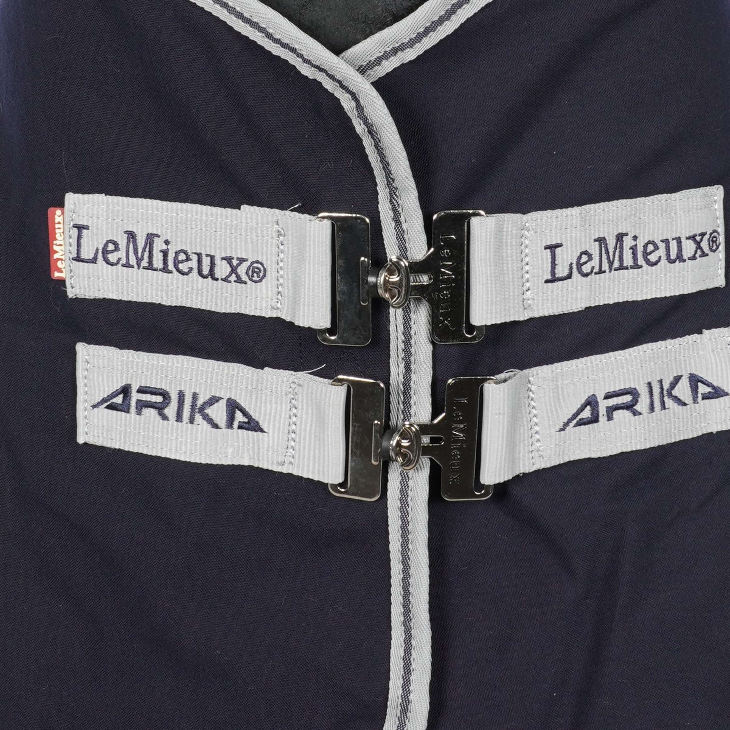LeMieux Couverture d'Écurie Arika Stable Marin - Image 3