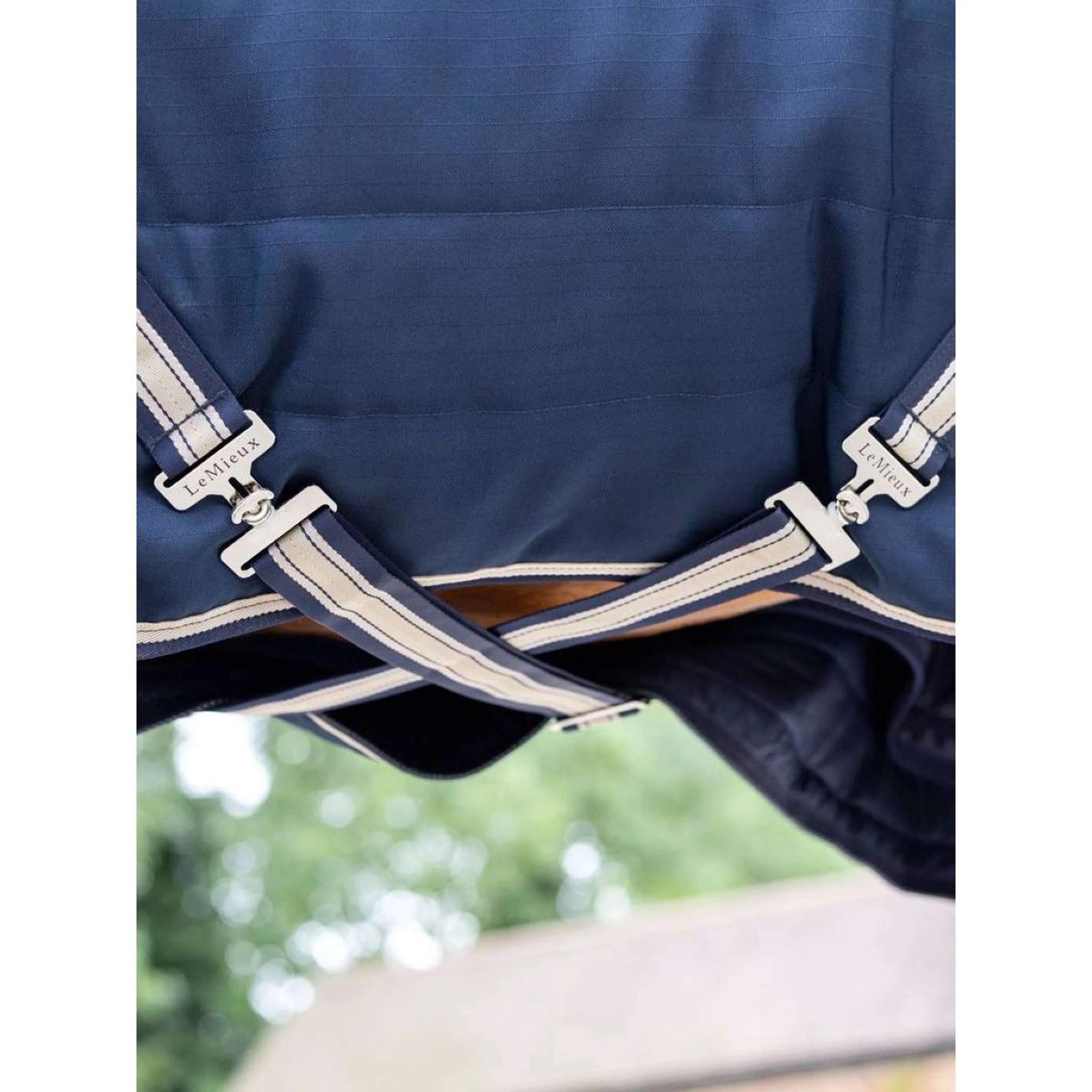 LeMieux Couverture Kudos Stable 200g Marin - Image 3