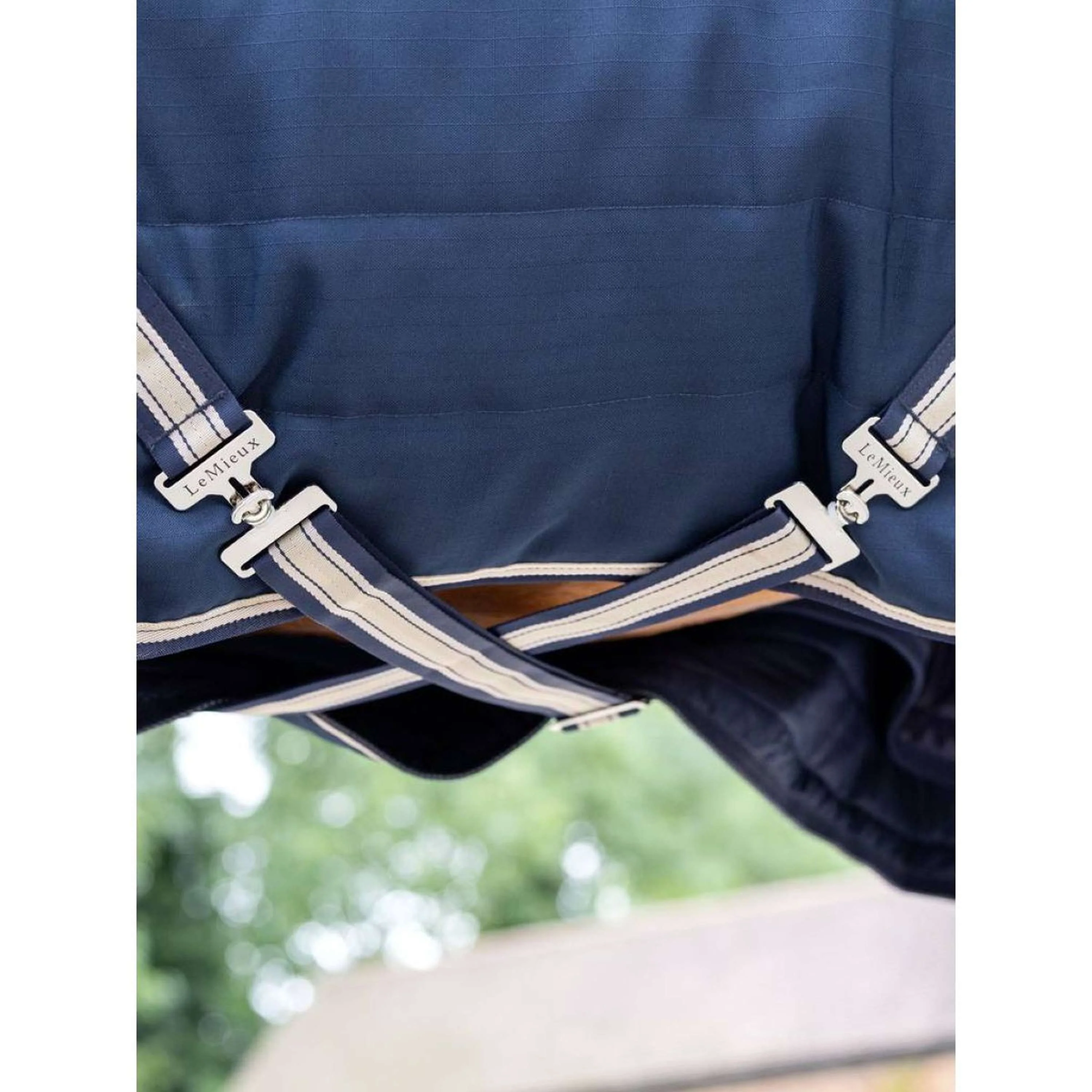 LeMieux Couverture Kudos Stable 50g Marin - Image 5