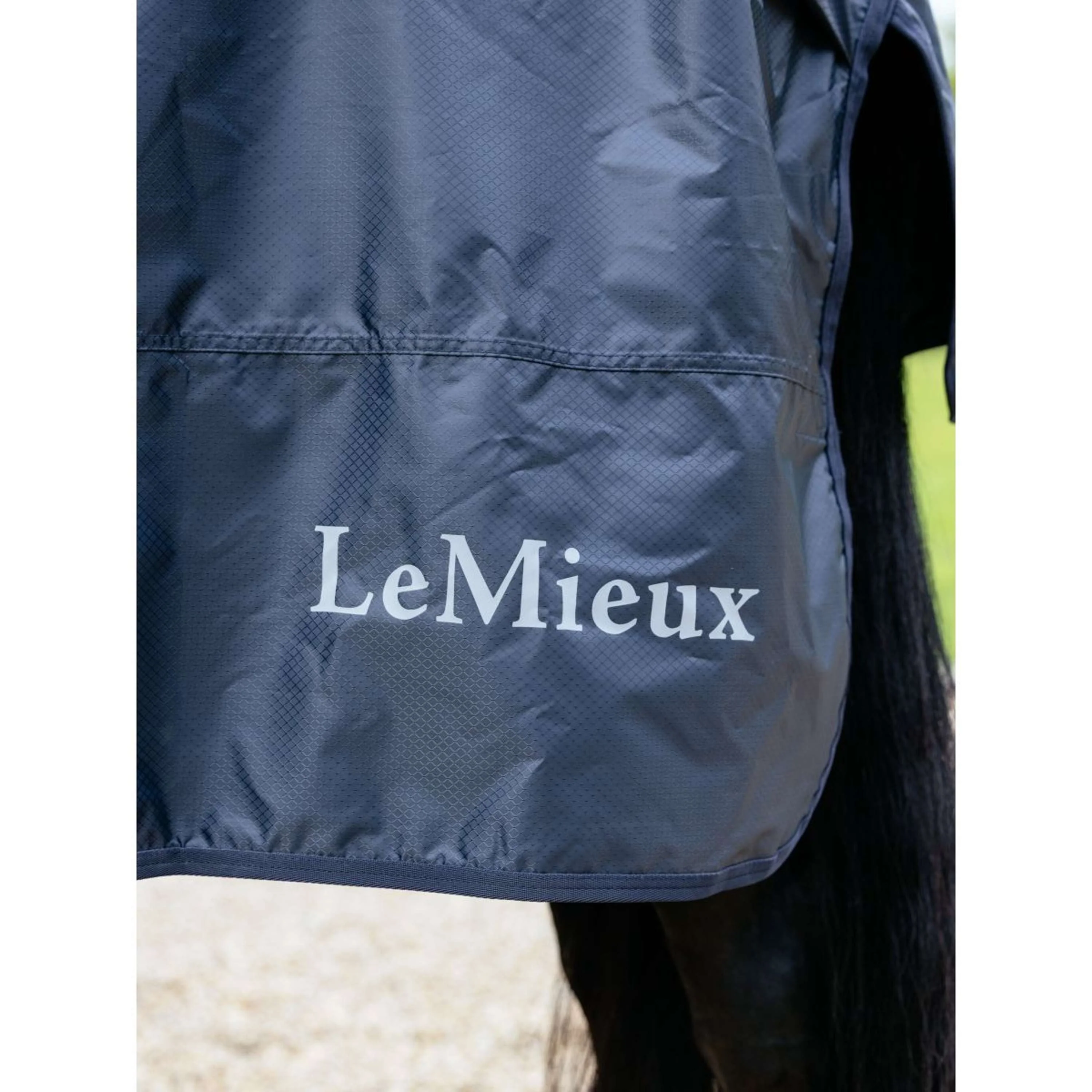 LeMieux Couvre-reins Rain Marin - Image 5
