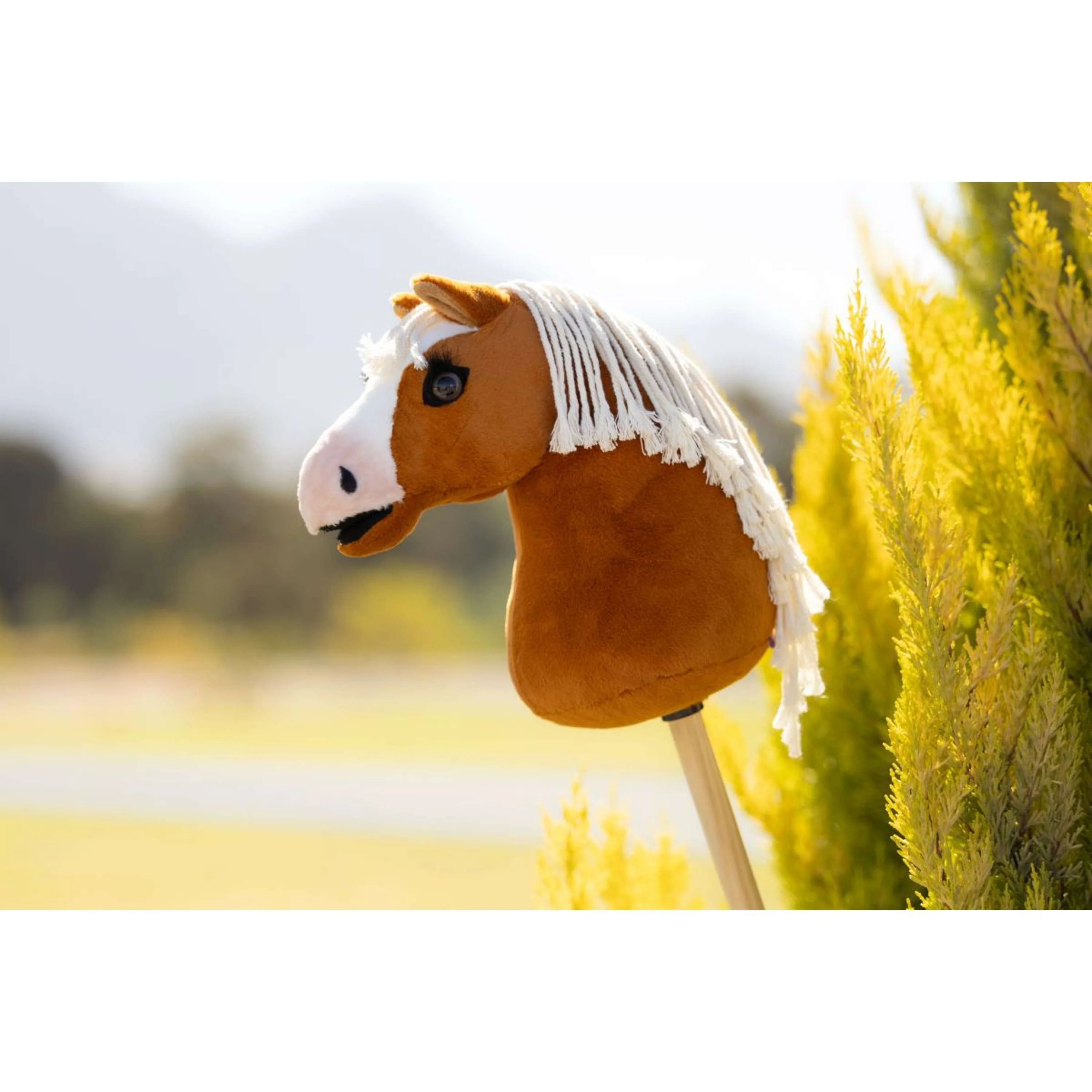 LeMieux Hobby Horse Lite Sundance - Image 3