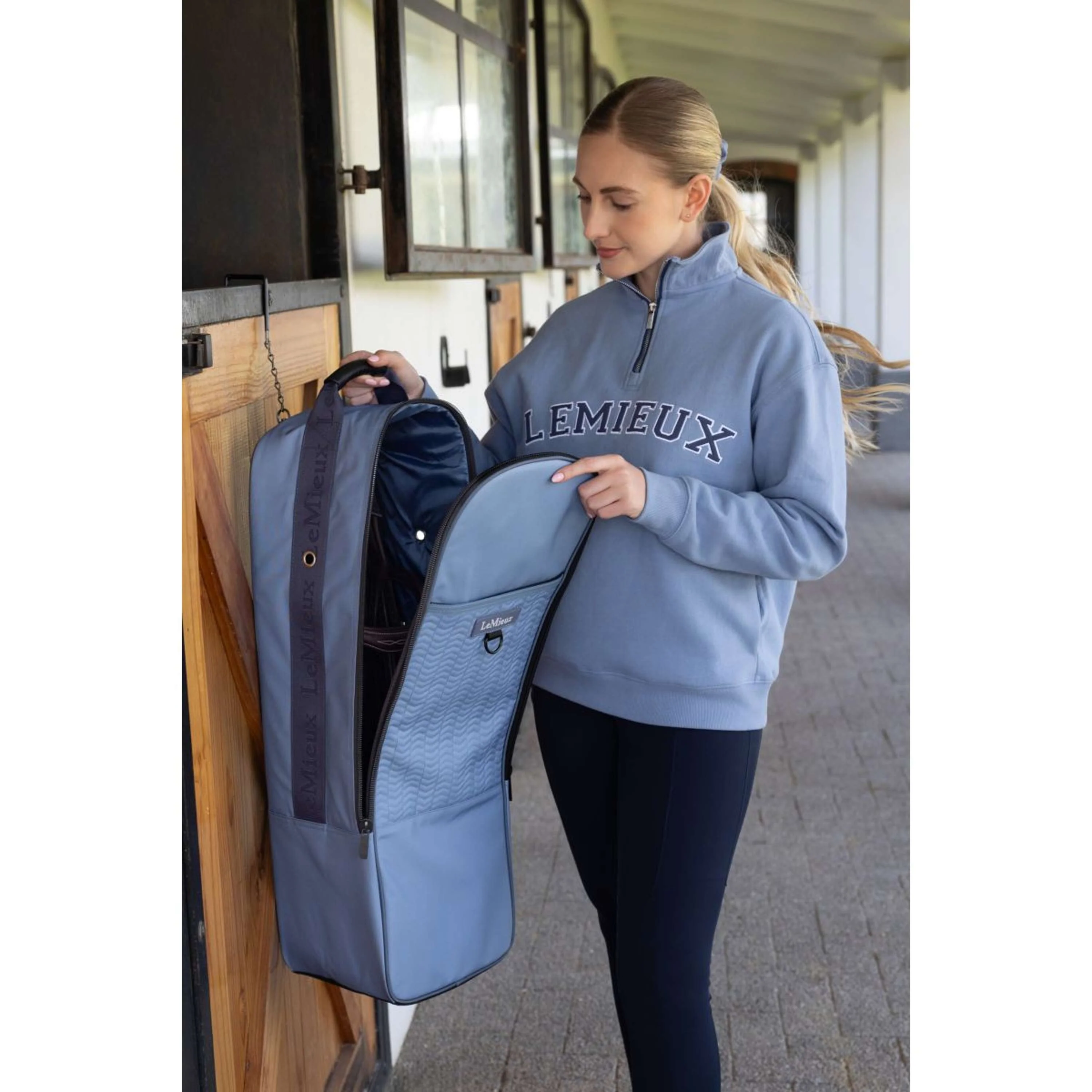 LeMieux Sac pour Bridon Anatomical Powder Blue - Image 3
