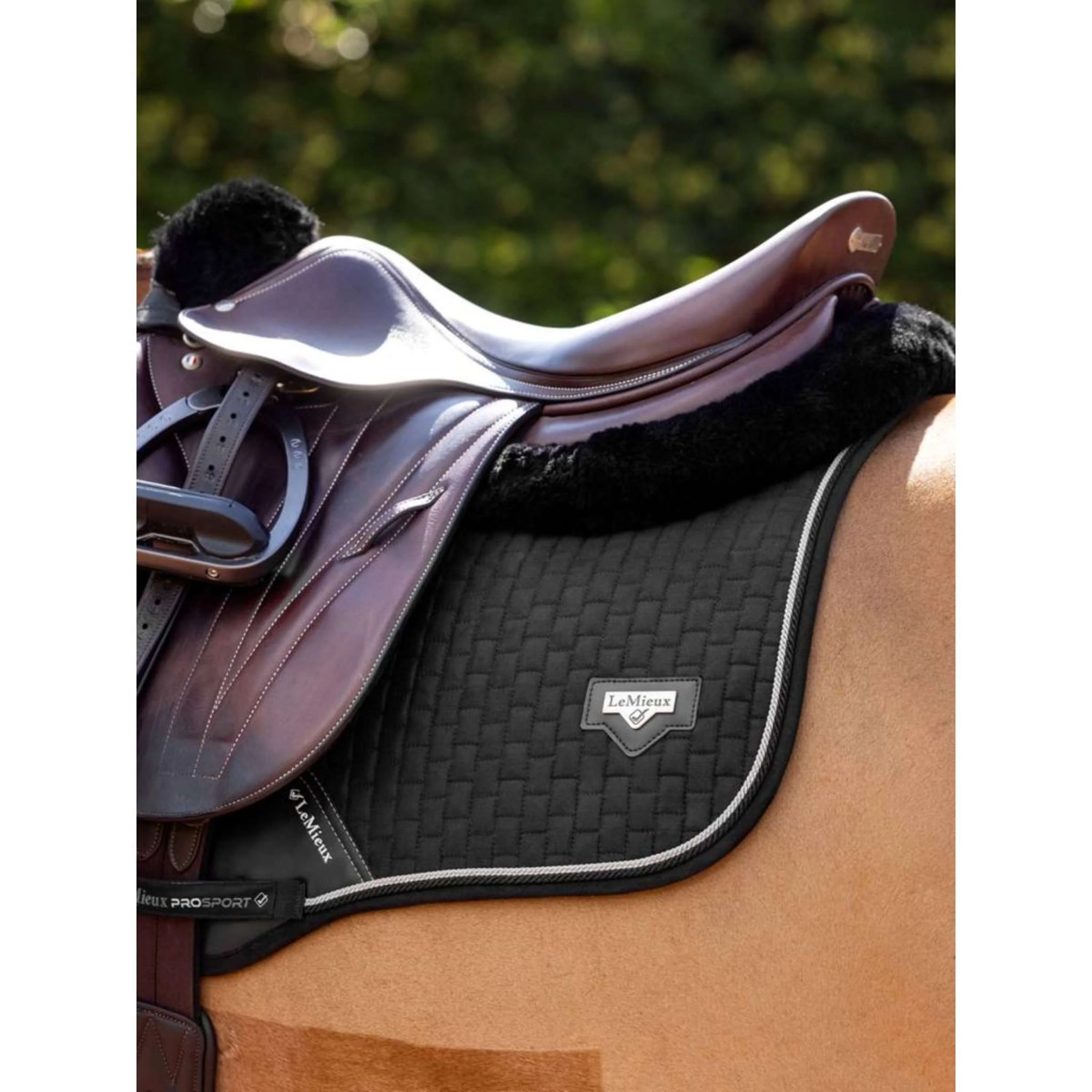 LeMieux Saut en tapis de selle Puissance Suede Noir - Image 2