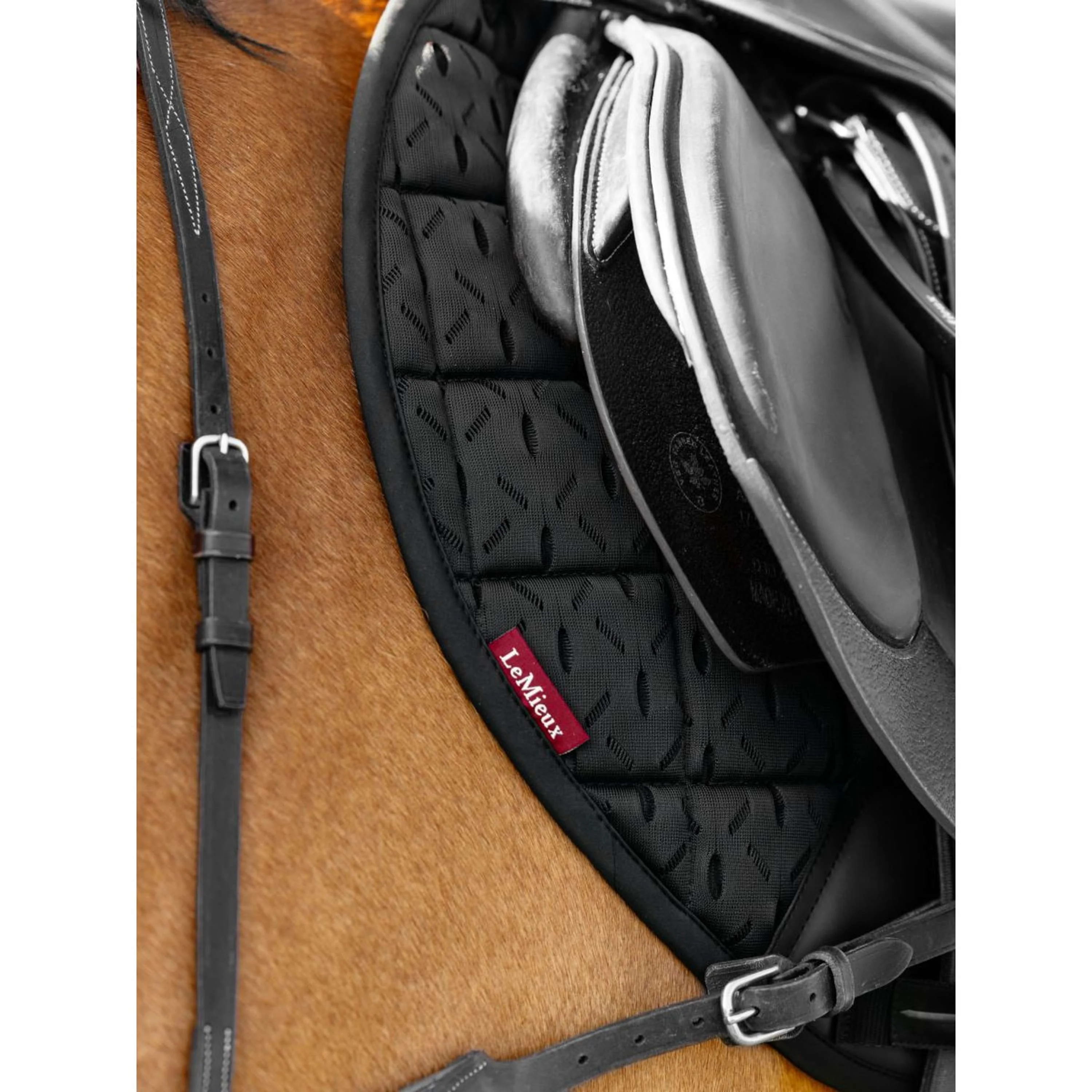 LeMieux Tapis de Selle 3D Mesh Self-Cool Square de Saut Noir - Image 3
