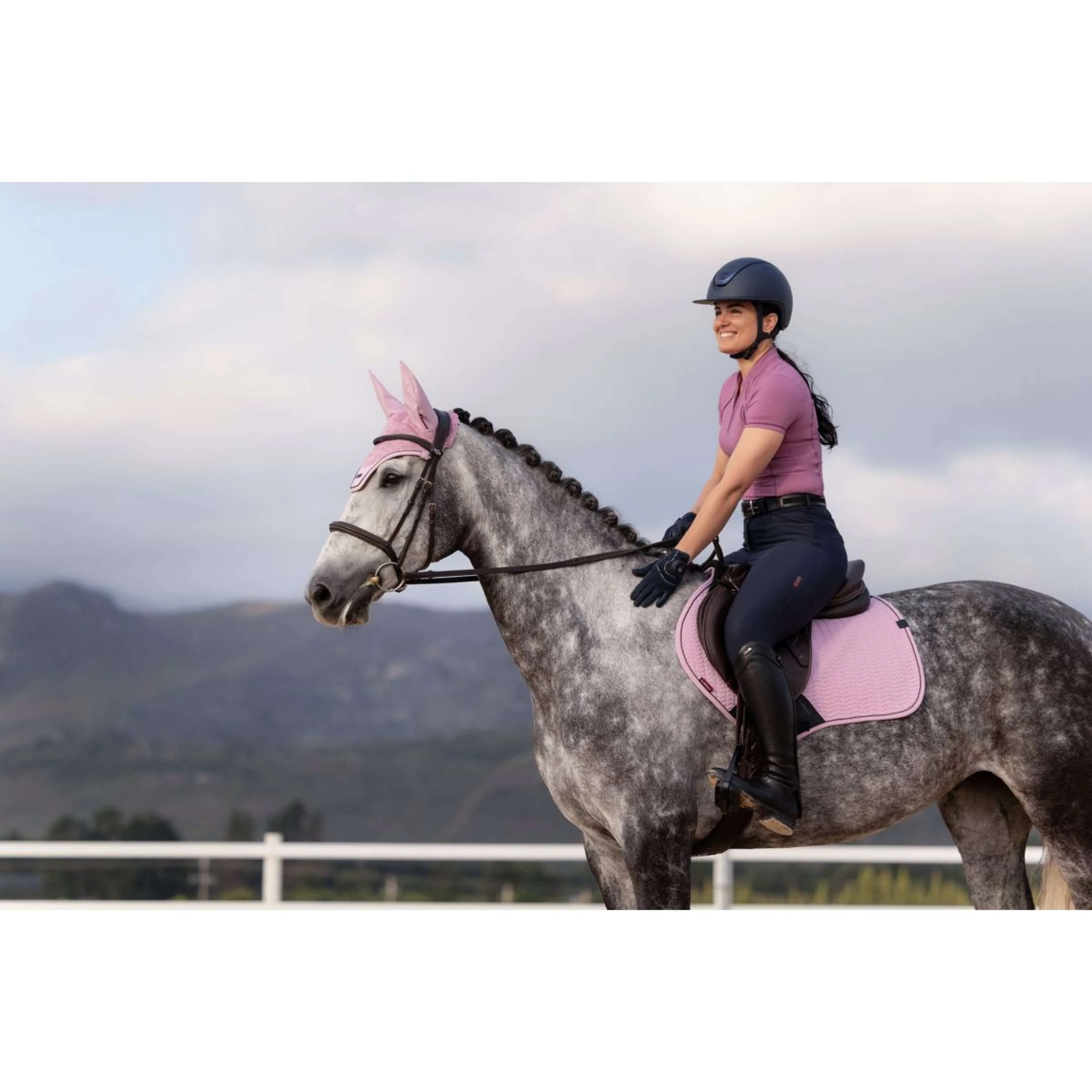 LeMieux Tapis de Selle Essence Close Contact Square de Saut Fondant - Image 10