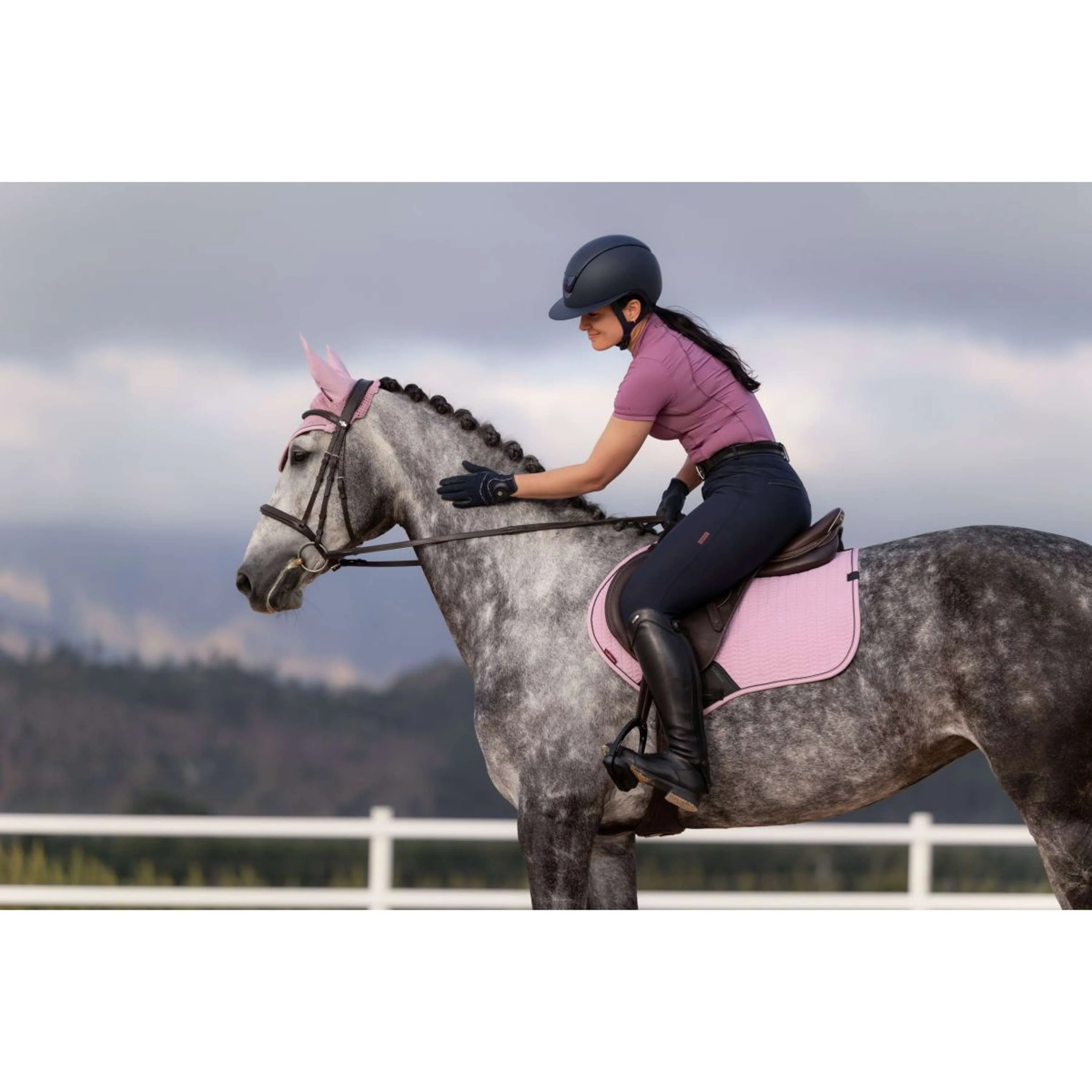 LeMieux Tapis de Selle Essence Close Contact Square de Saut Fondant - Image 11