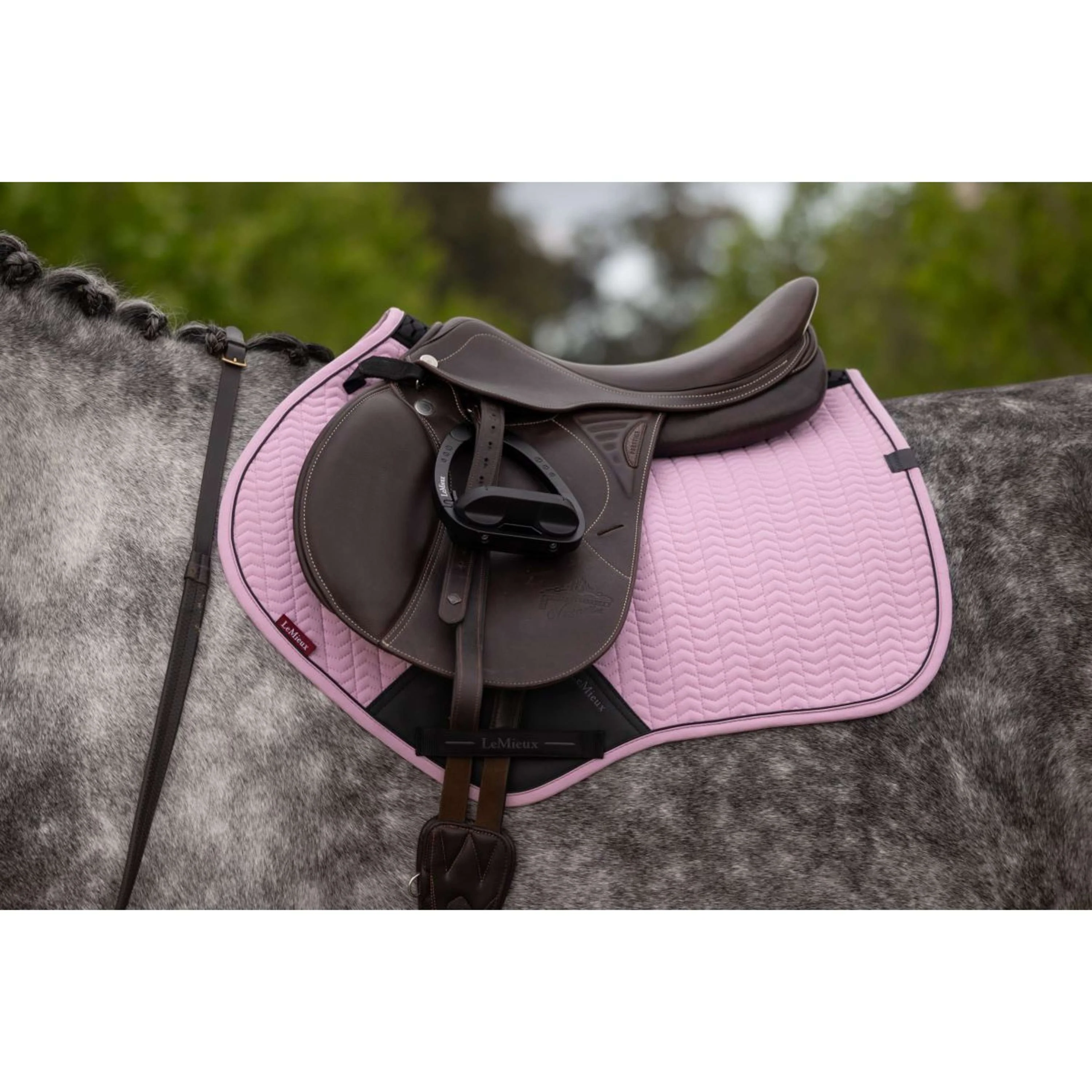 LeMieux Tapis de Selle Essence Close Contact Square de Saut Fondant - Image 2