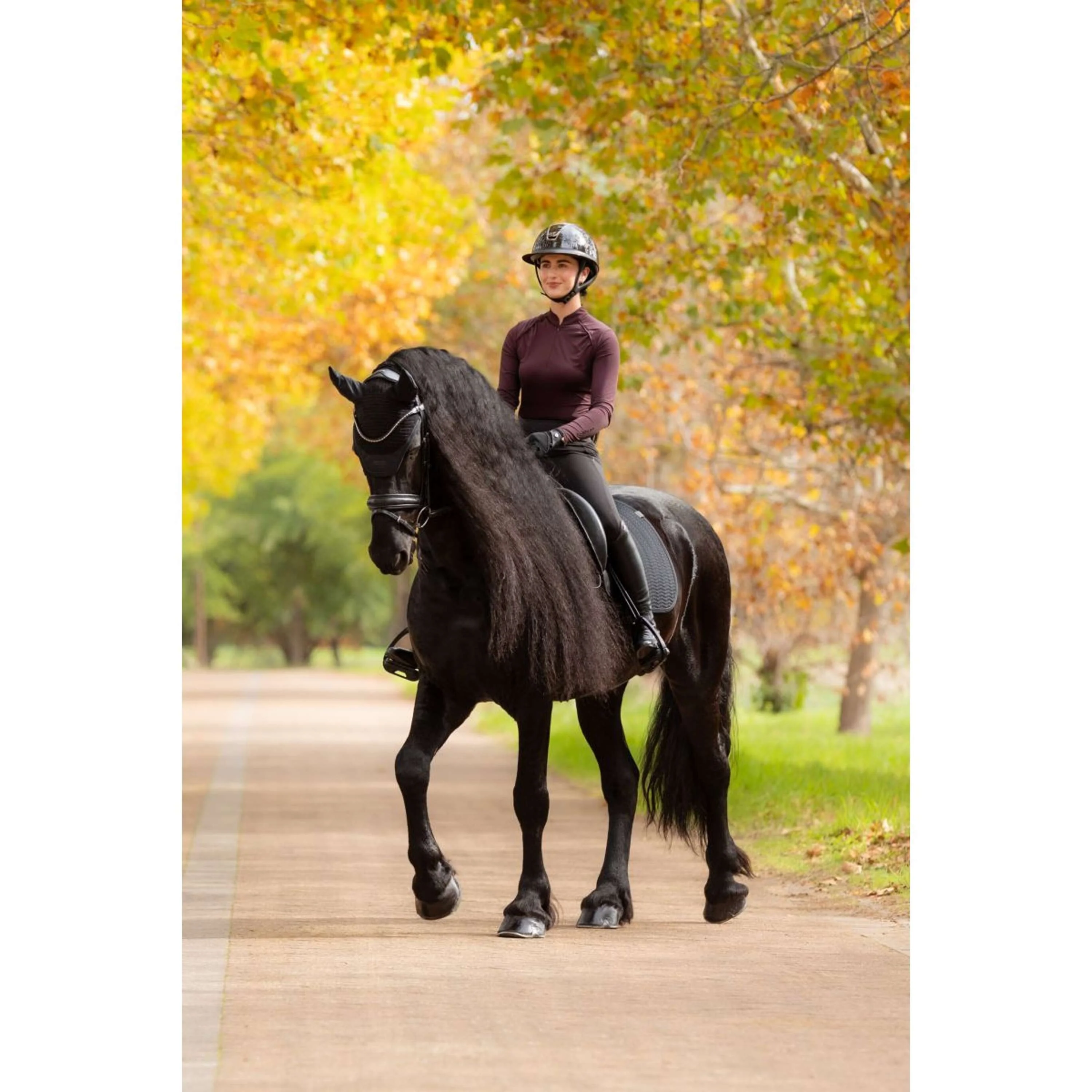LeMieux Tapis de Selle Essence Dressage Noir - Image 3