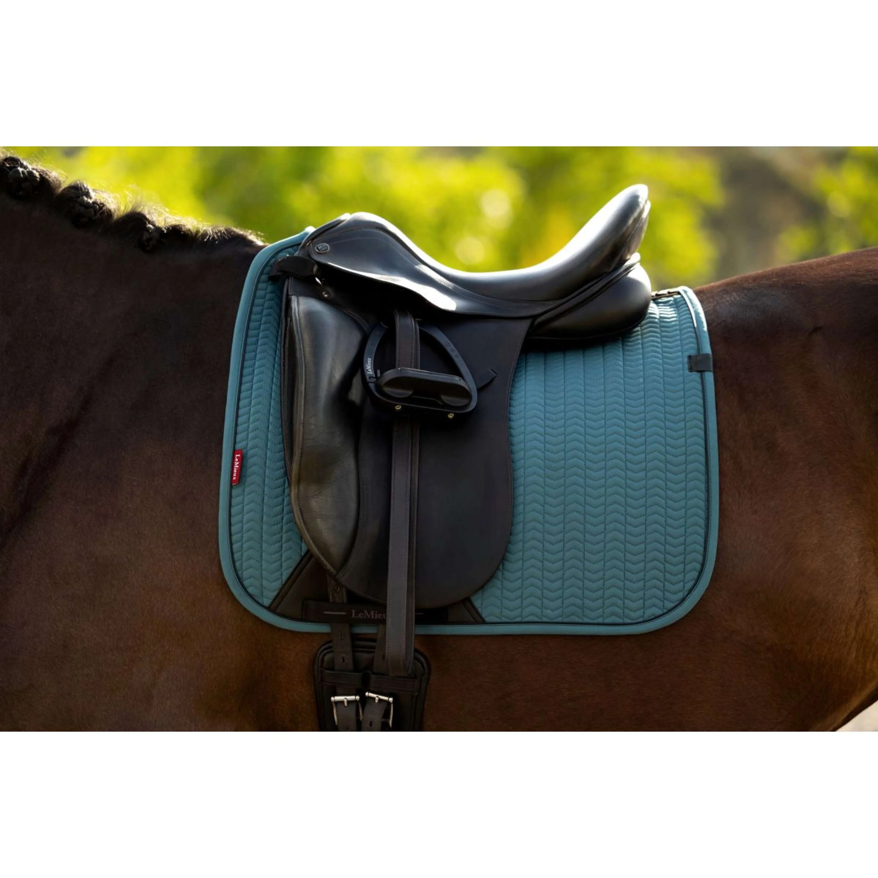 LeMieux Tapis de Selle Essence Square Dressage Jungle - Image 2