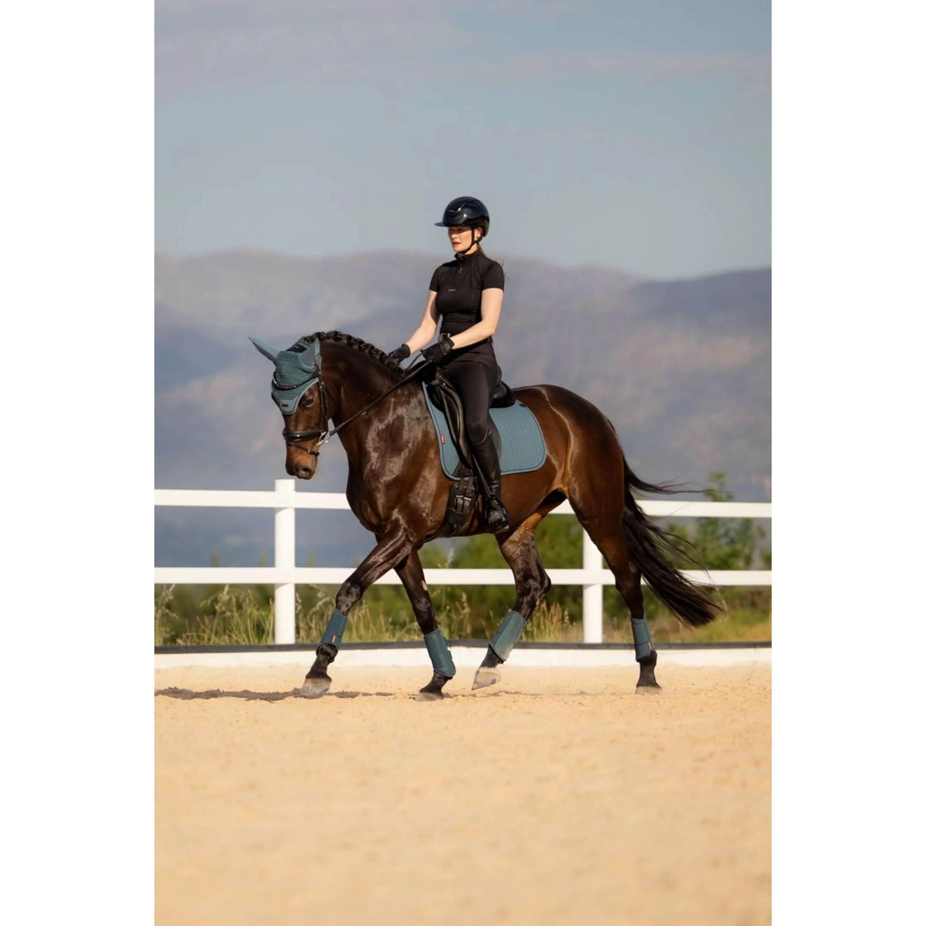 LeMieux Tapis de Selle Essence Square Dressage Jungle - Image 8