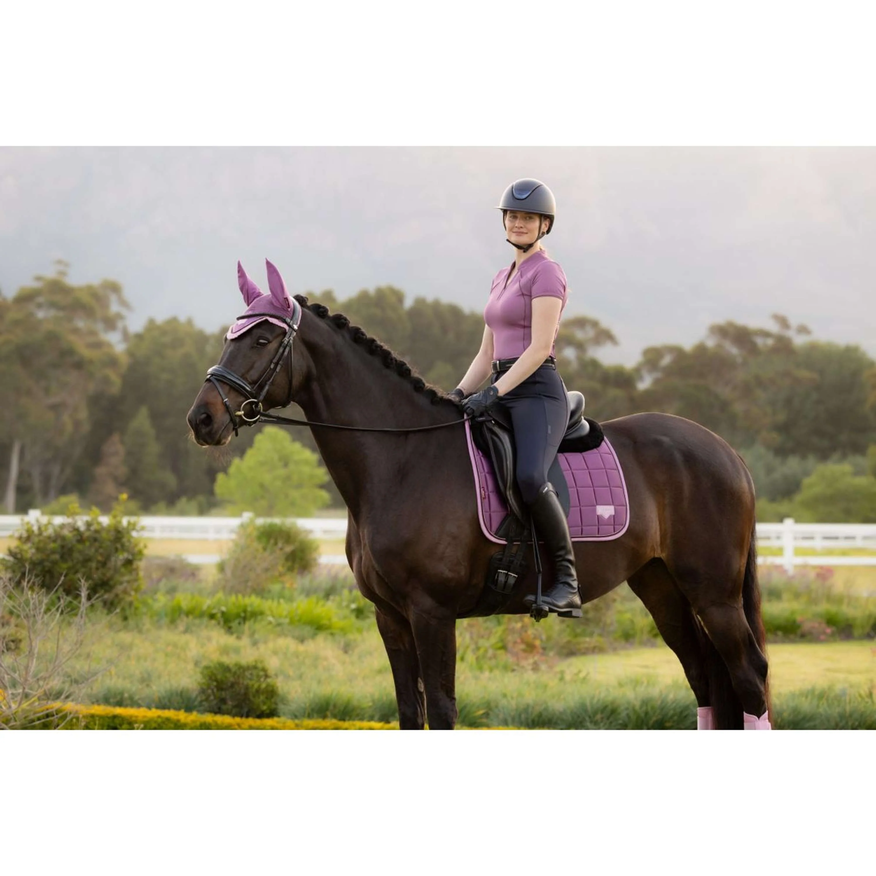 LeMieux Tapis de Selle Loire Classic Square Dressage Mallow - Image 15