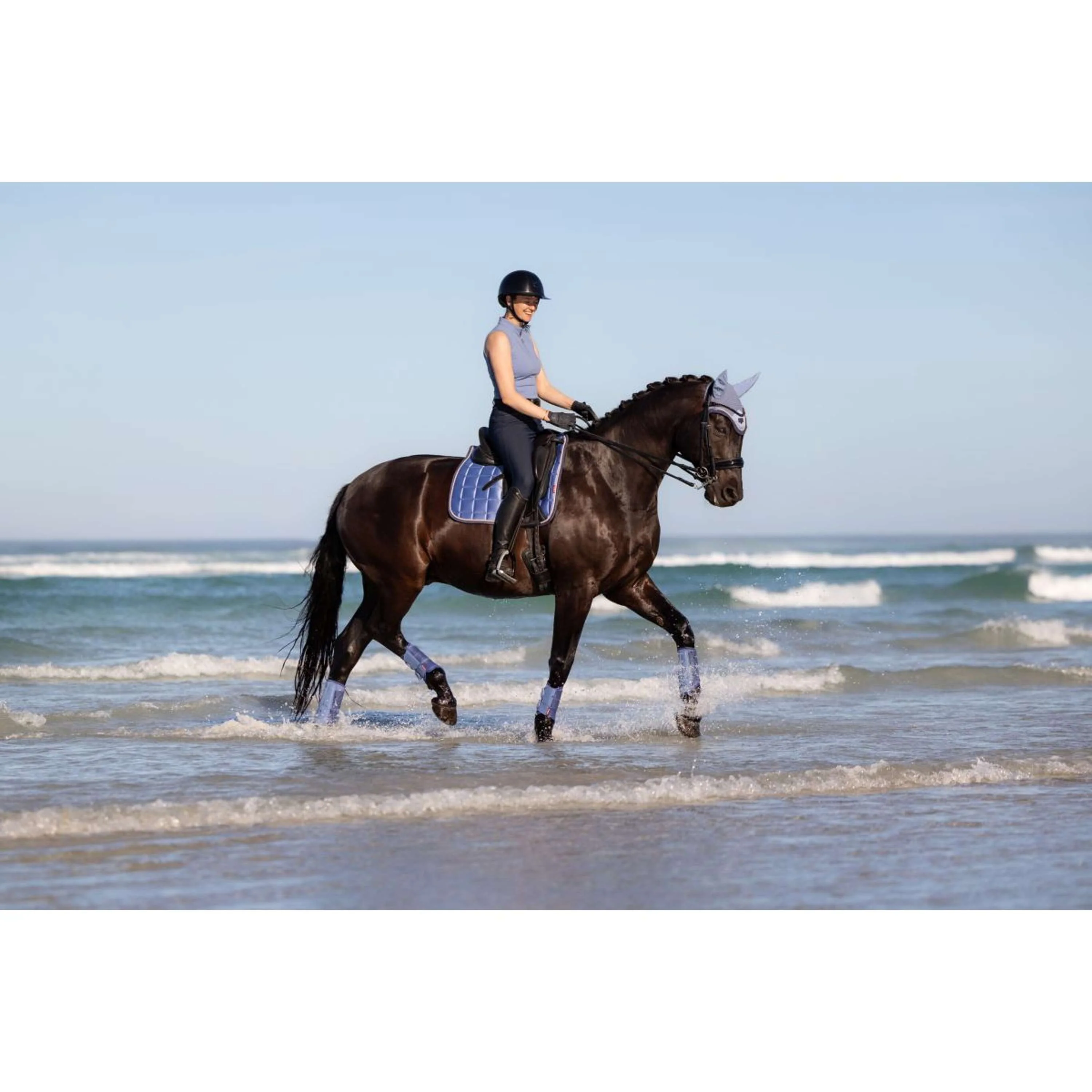 LeMieux Tapis de Selle Loire Classic Square Dressage Powder Blue - Image 4