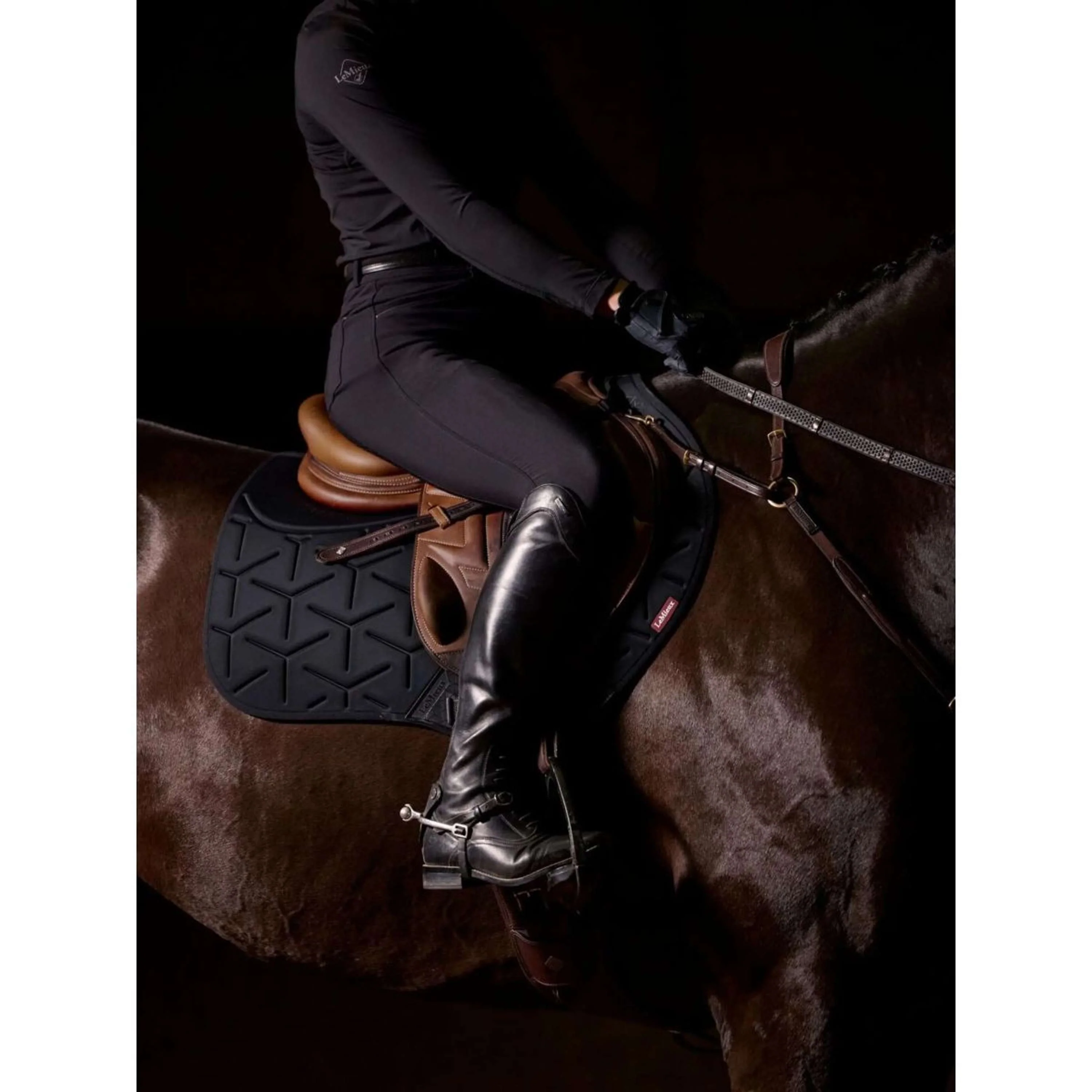LeMieux Tapis de Selle ProForm de Saut Noir - Image 2