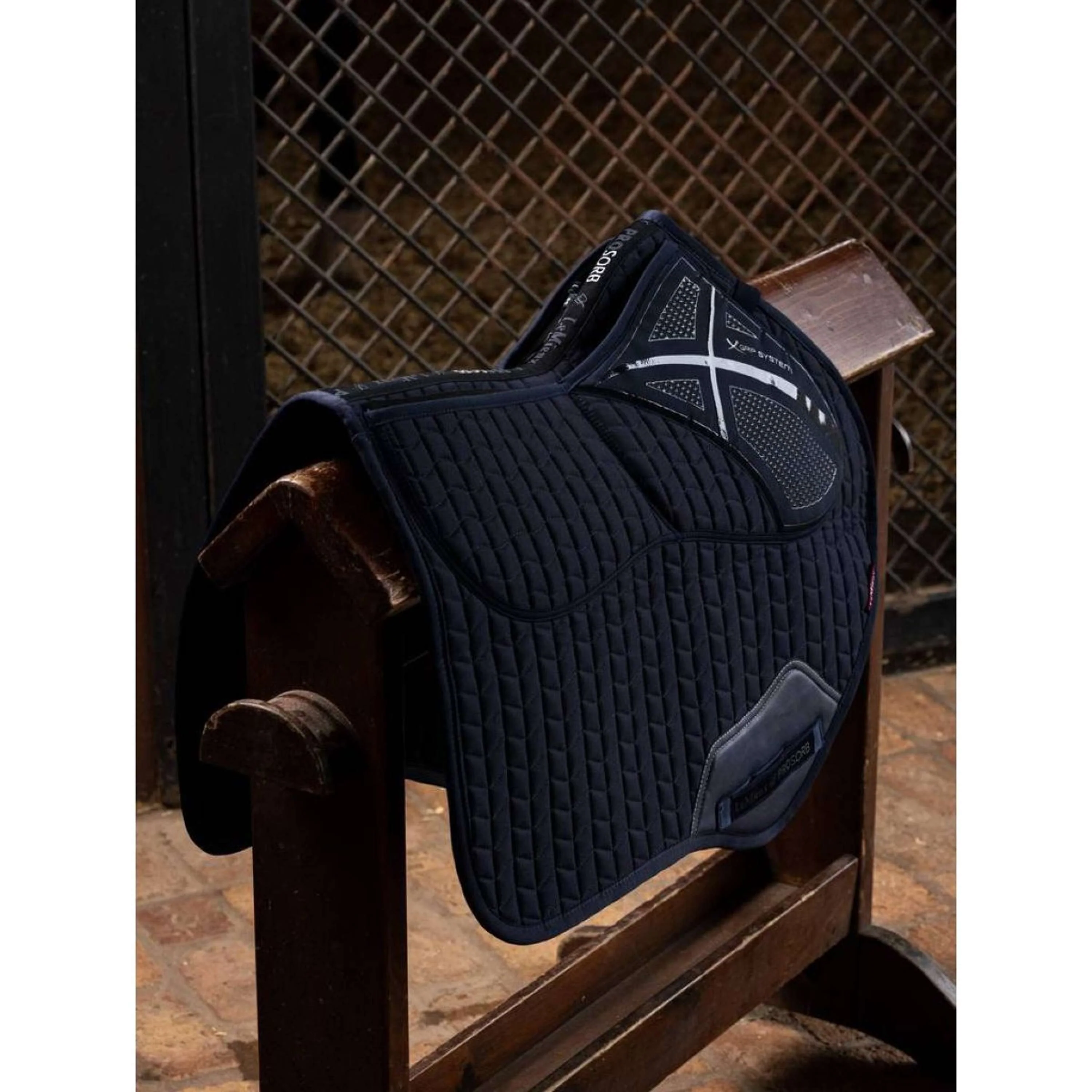 LeMieux Tapis de Selle Prosorb Plain 2 Pocket CC Marin - Image 4