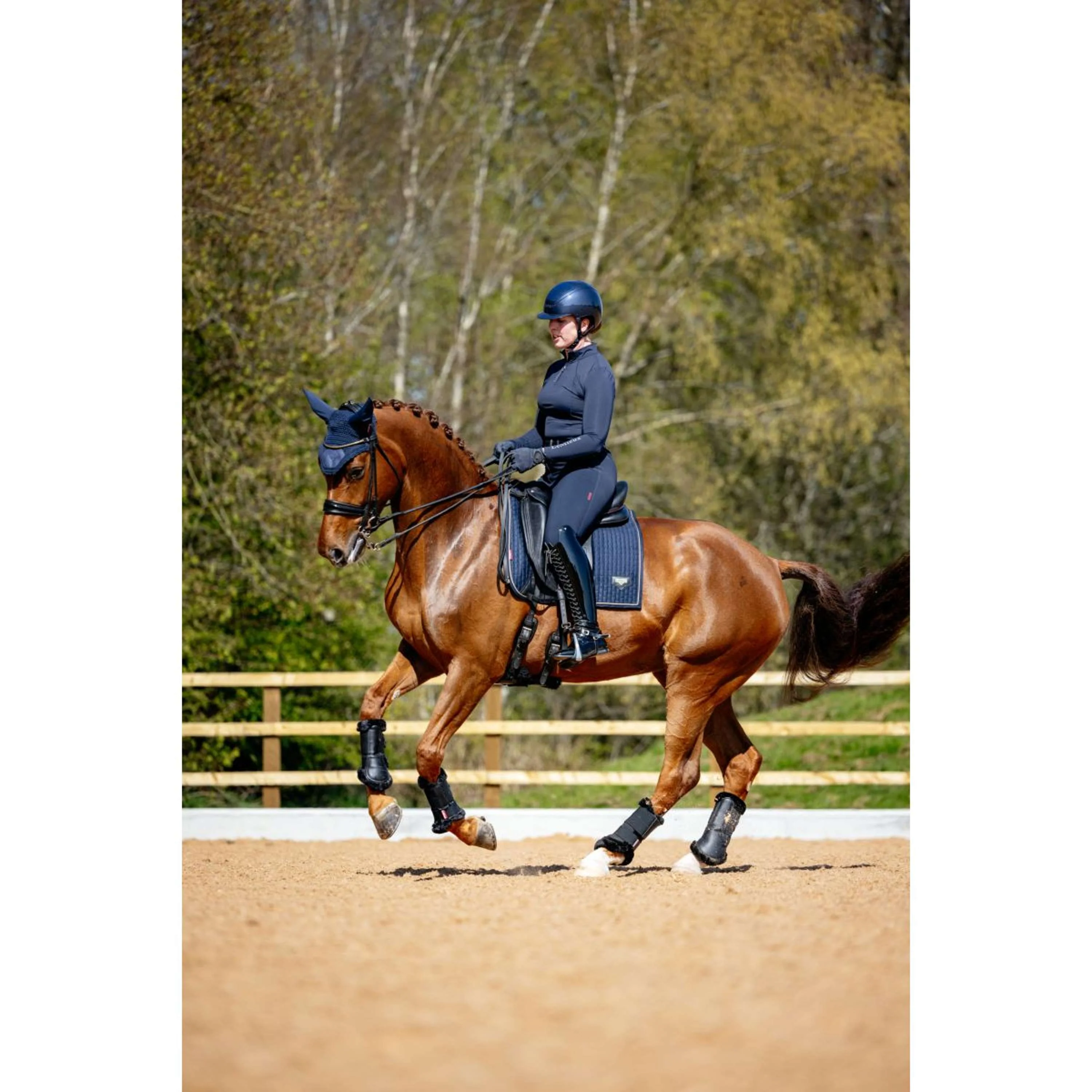 LeMieux Tapis de Selle Puissance Suede Dressage Marin - Image 2
