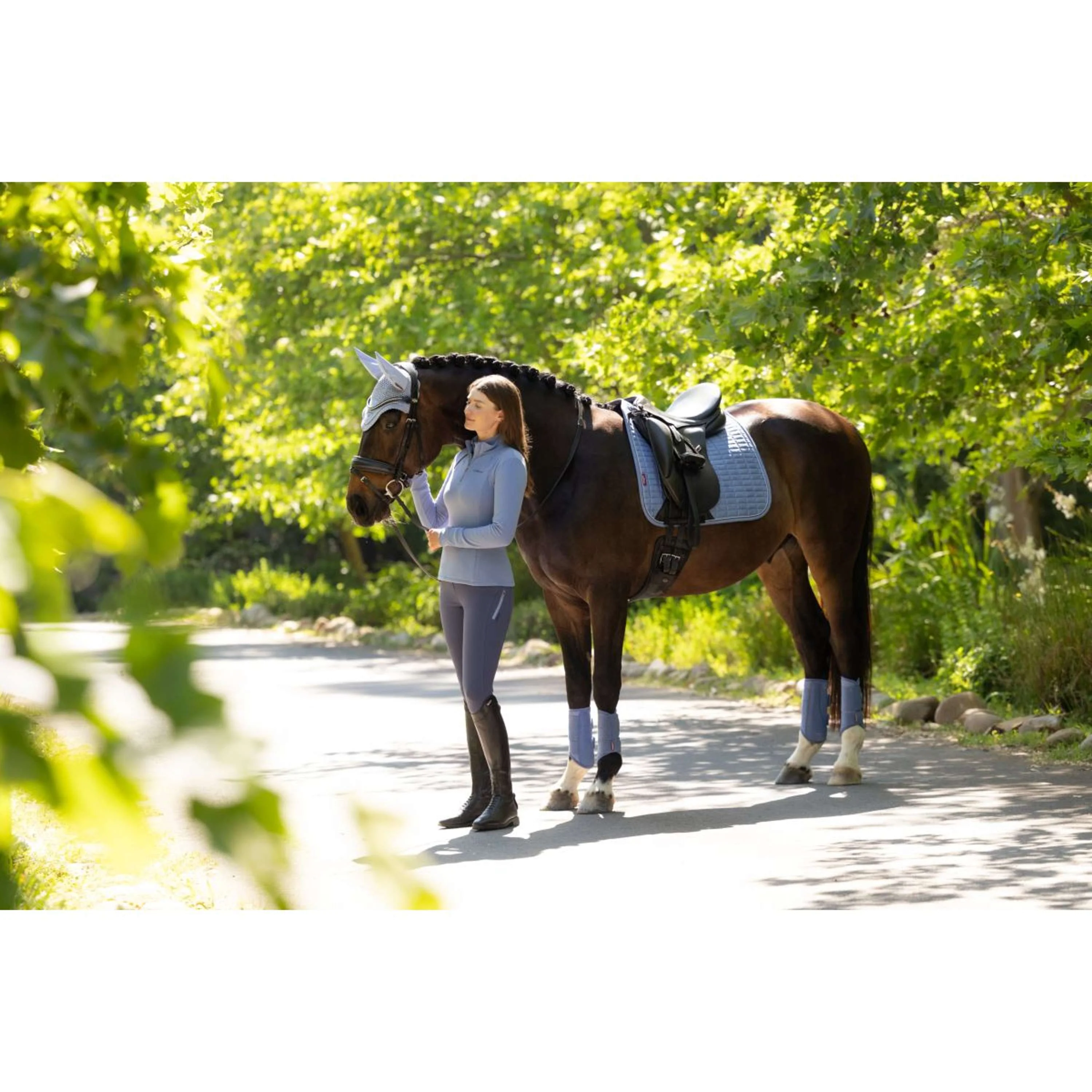 LeMieux Tapis de Selle Suede Square Dressage Powder Blue - Image 8