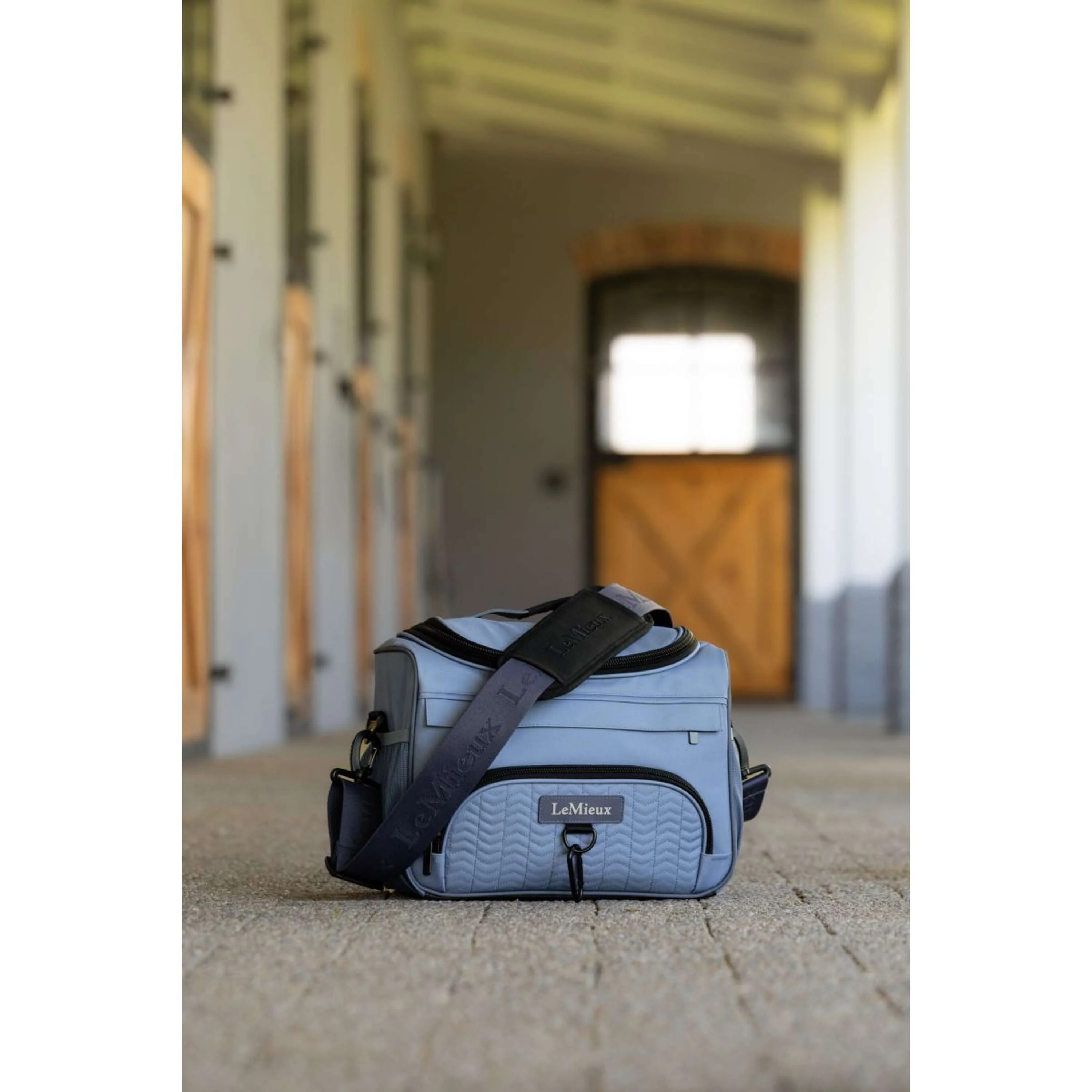LeMieux Trousse de Pansage ProKit Lite Powder Blue - Image 2