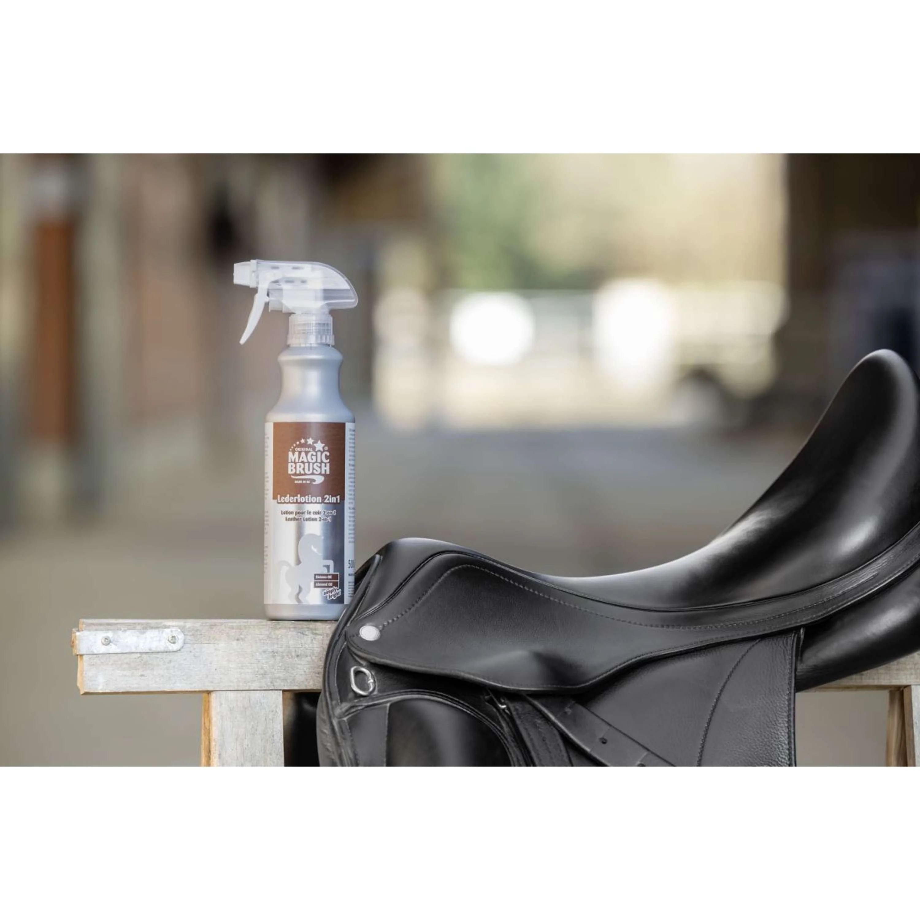 Magic Brush Lotion pour Cuir 2-in-1 - Image 2