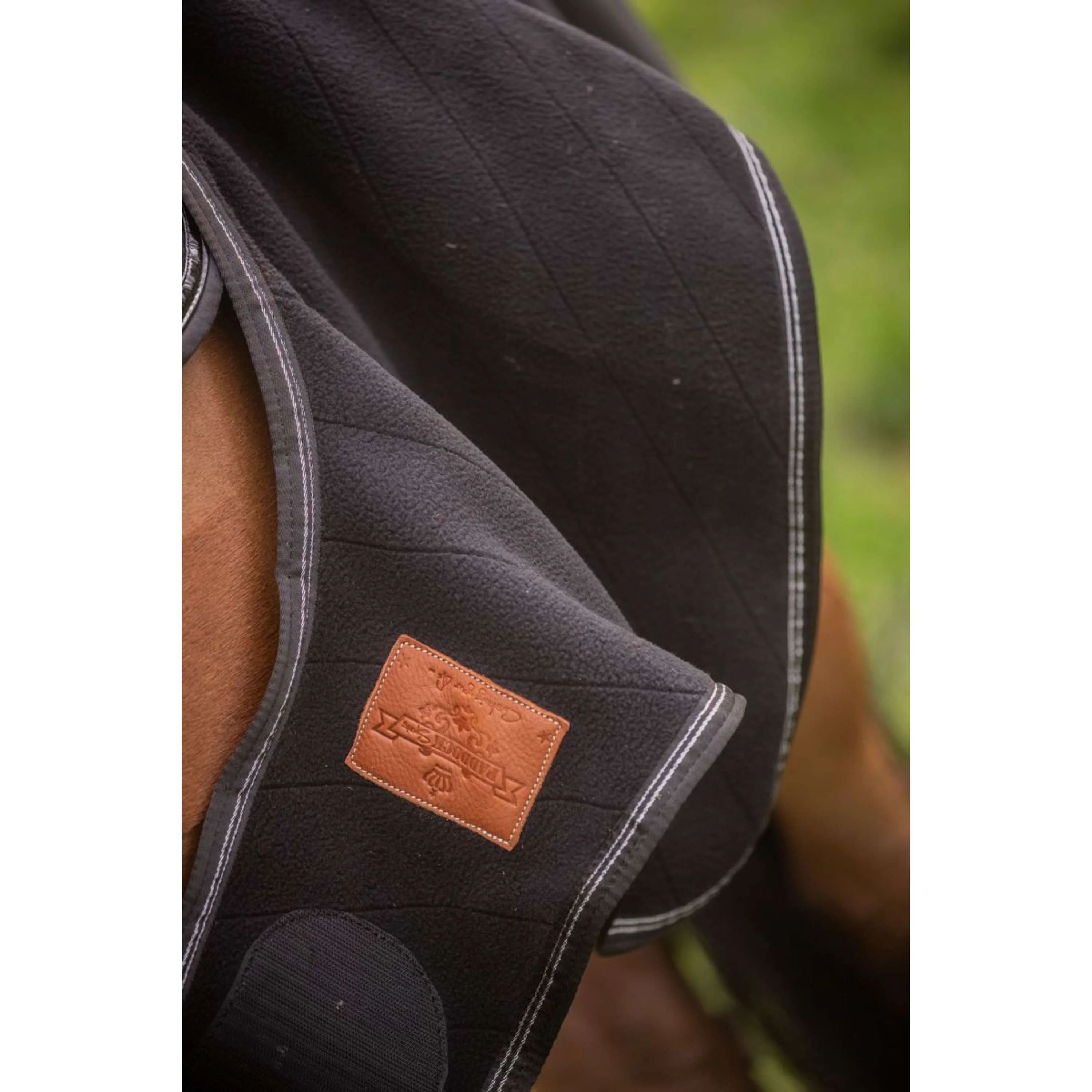 Paddock Couvre-reins Diagonal Noir - Image 4