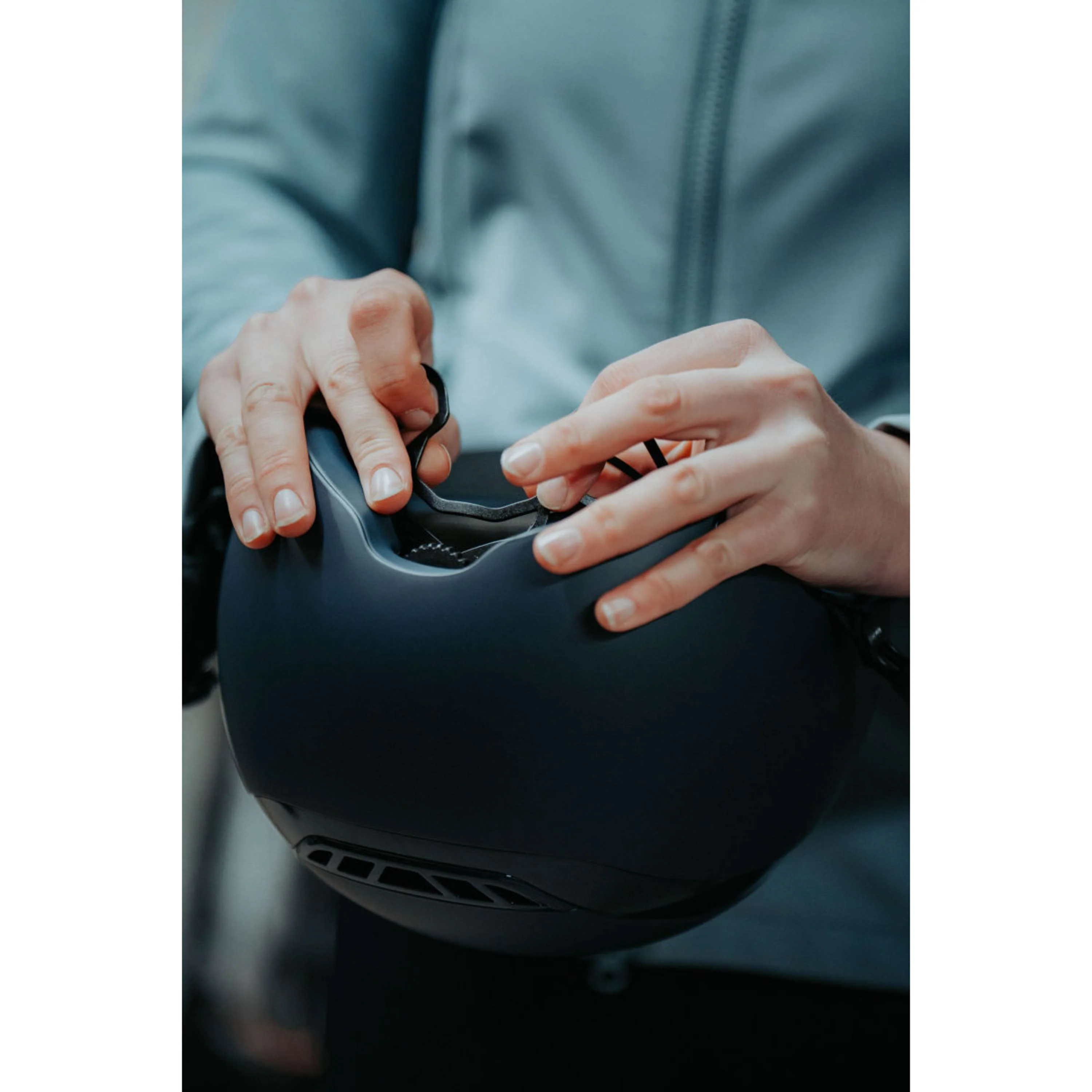 Pikeur Bombe AirLuxe Pure Visière longue Midnight Blue - Image 14