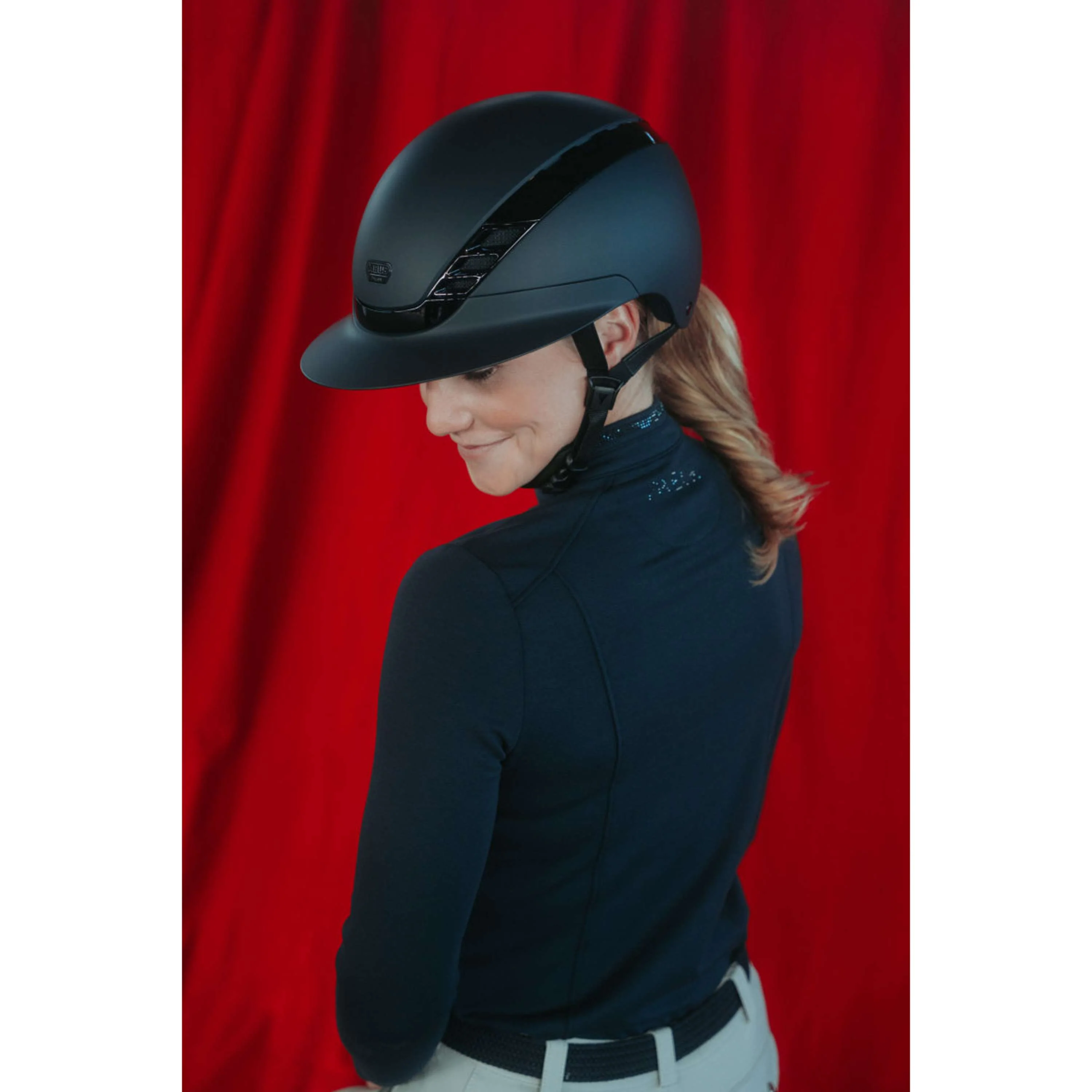Pikeur Bombe AirLuxe Pure Visière longue Noir - Image 11