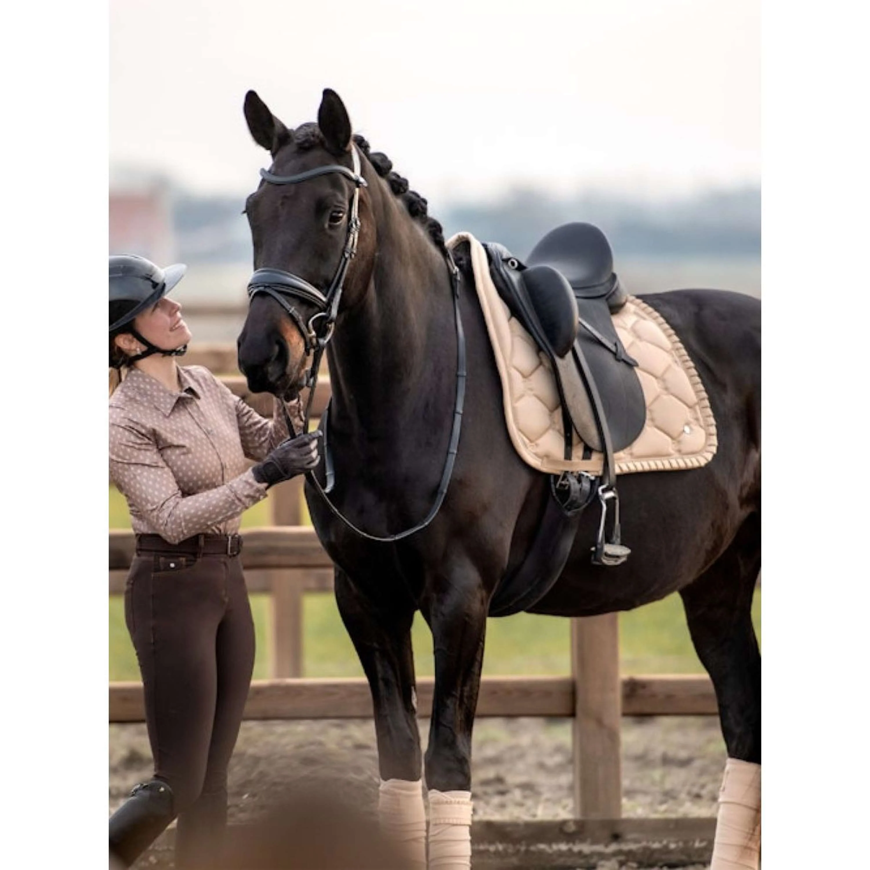 PS of Sweden Tapis de Selle Ruffle Dressage Light Sand - Image 2