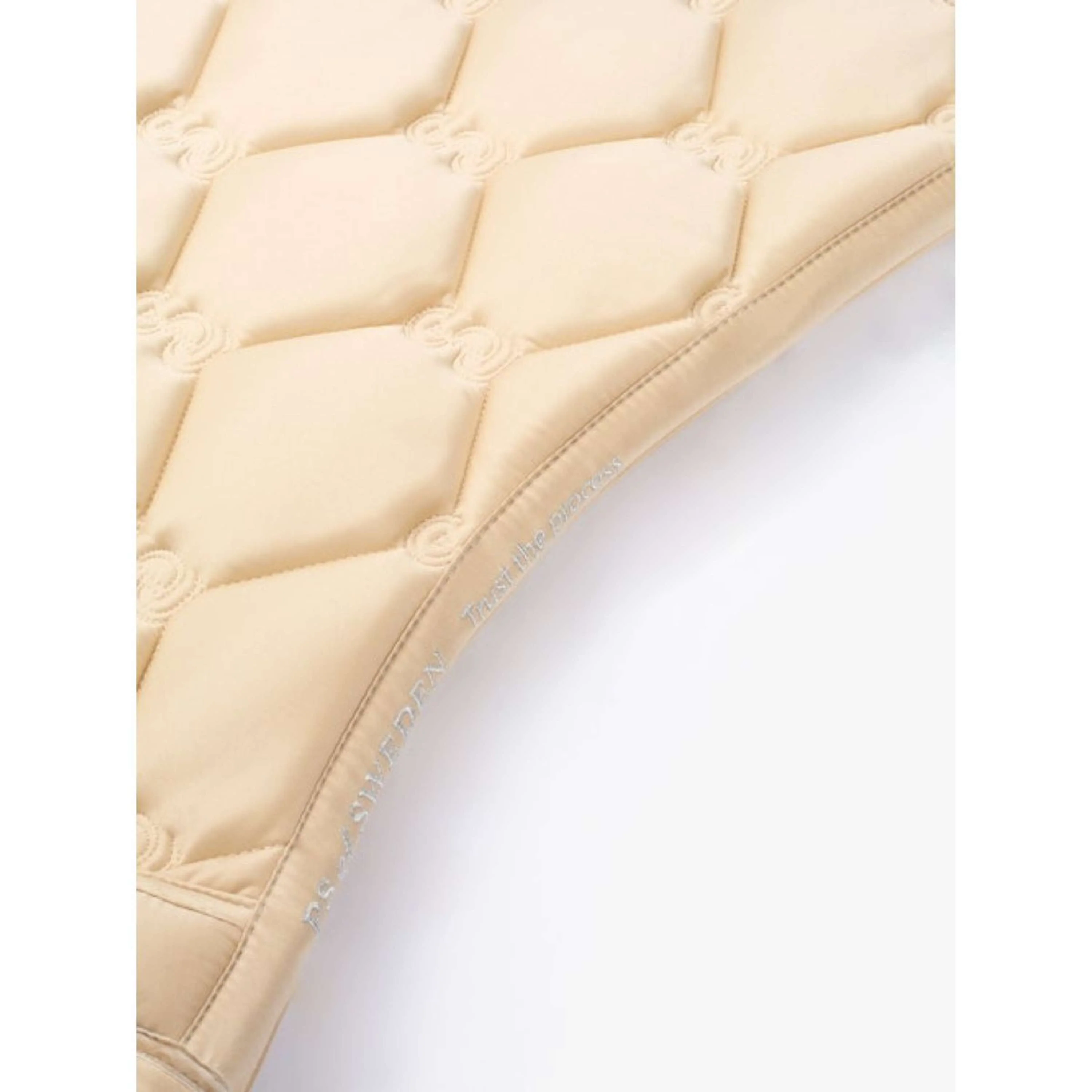 PS of Sweden Tapis de Selle Ruffle Dressage Light Sand - Image 4