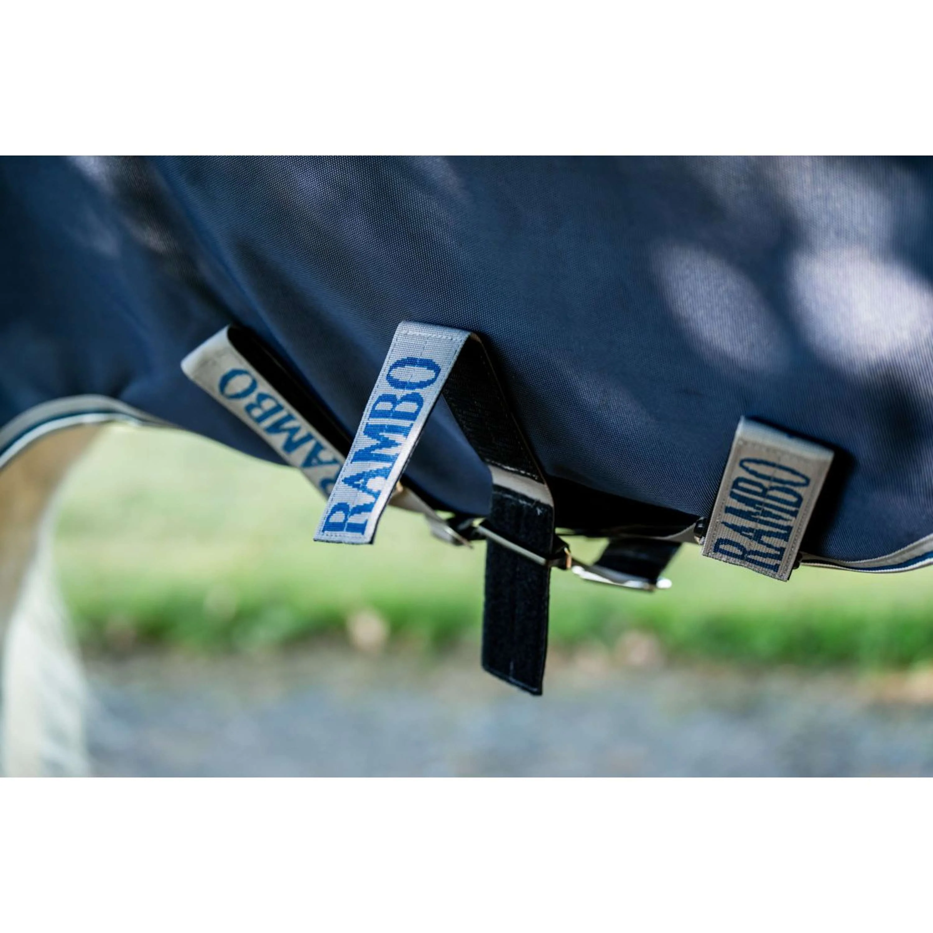 Rambo Turnout Rug 1680D Varilayer 250g Navy/Thunderstorm Grey/Silver - Image 11