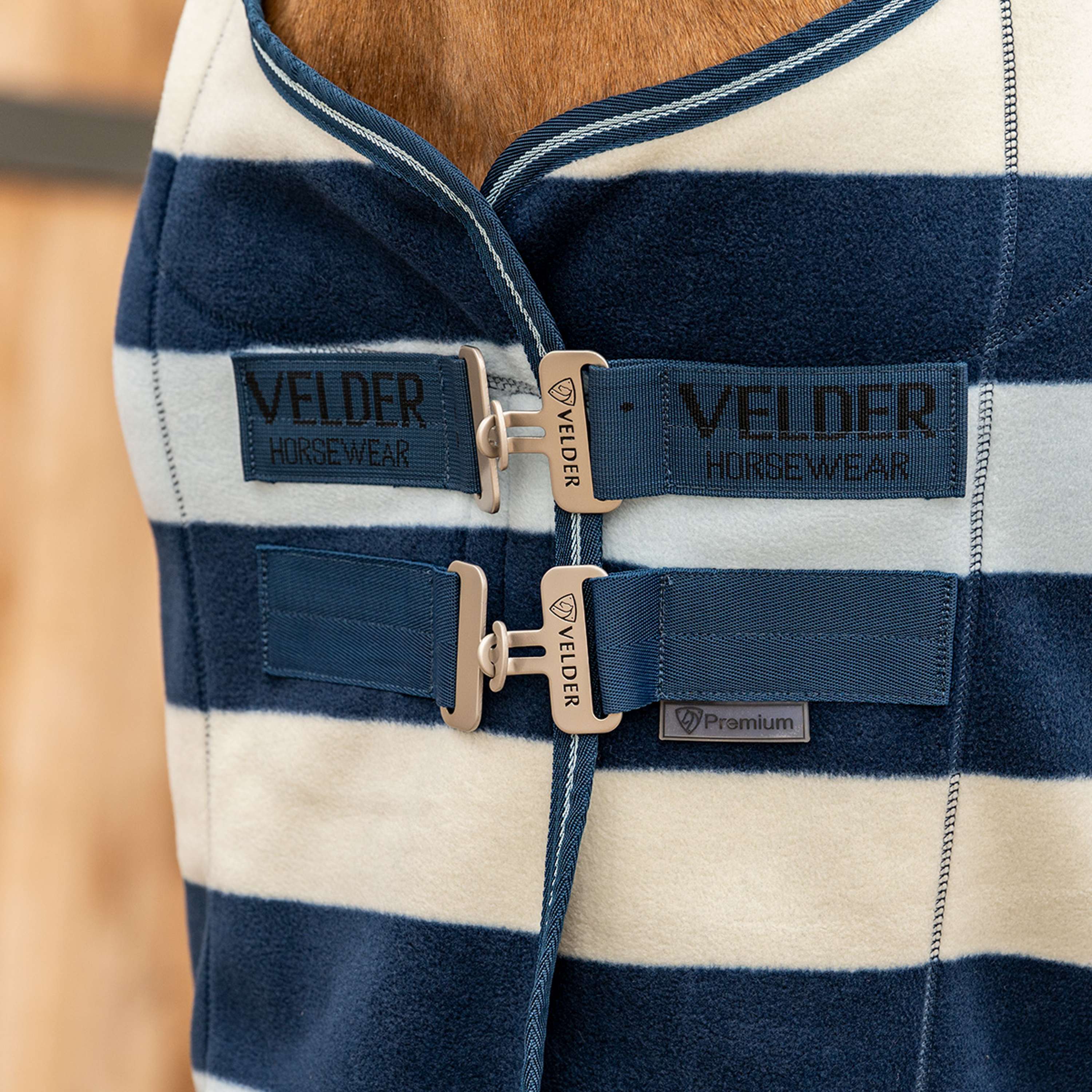 Velder Horsewear Deluxe Fleece Cooler Rug Marin - Image 2