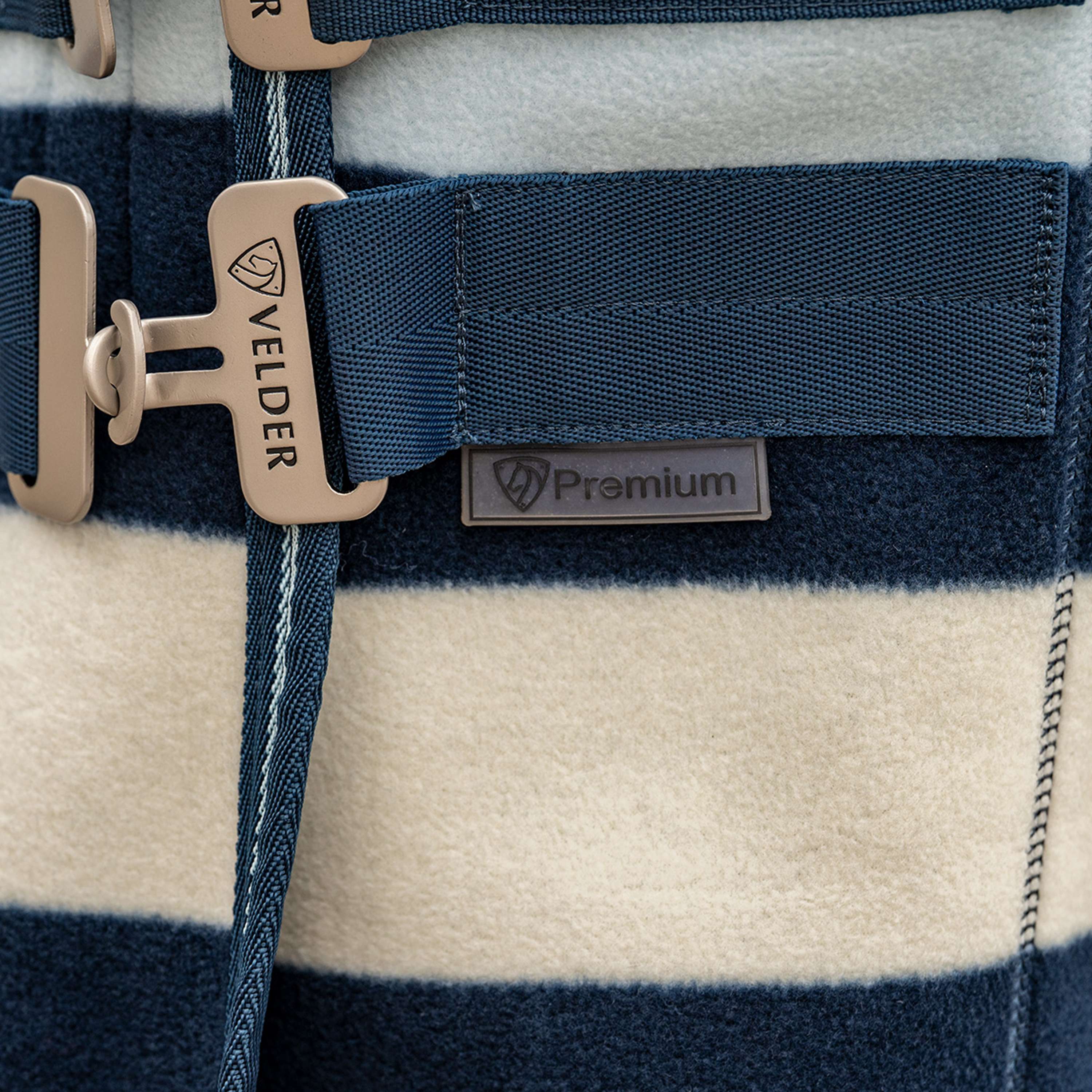 Velder Horsewear Deluxe Fleece Cooler Rug Marin - Image 3